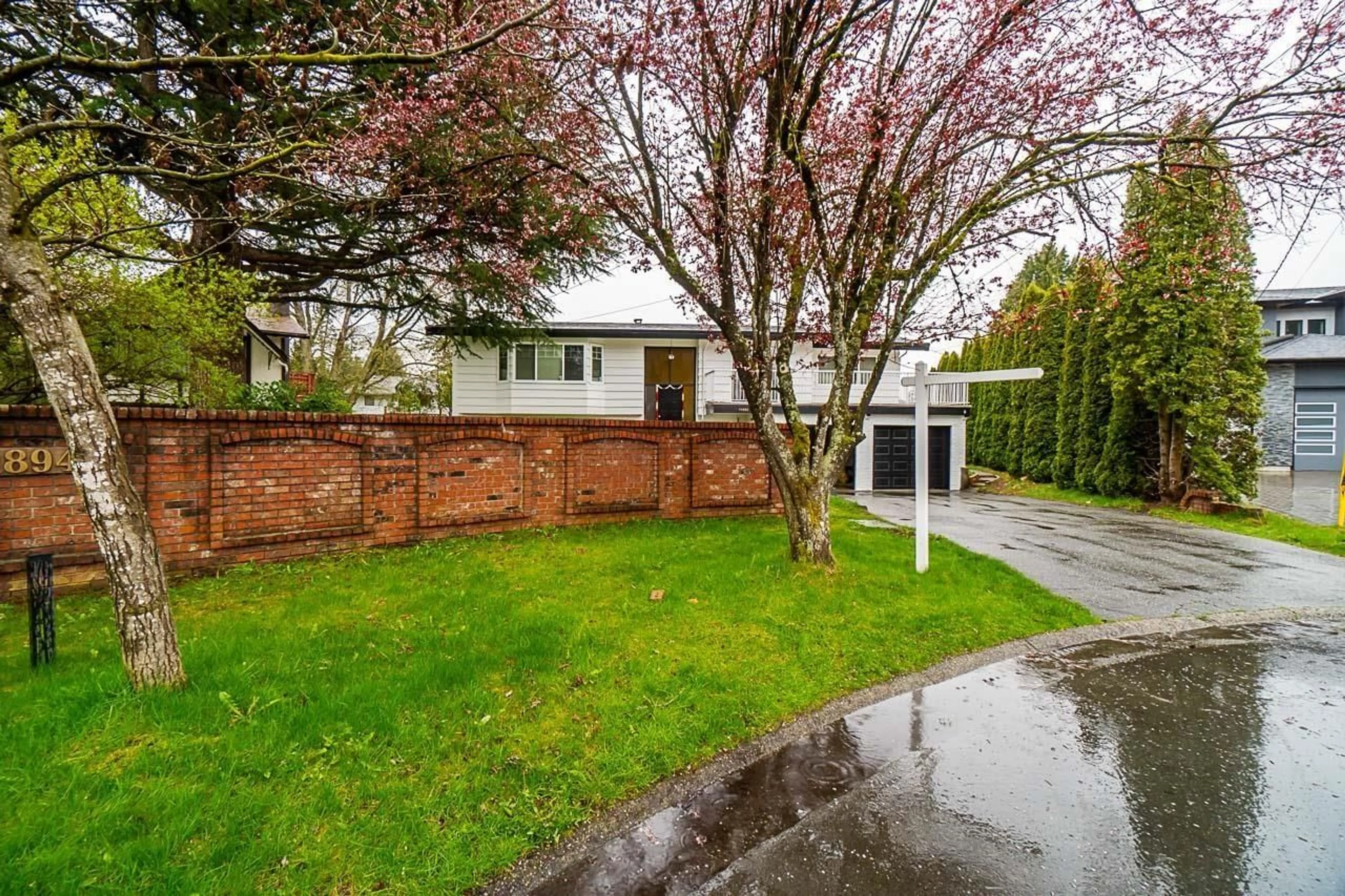 A pic from outside/outdoor area/front of a property/back of a property/a pic from drone, street for 11892 GILMOUR CRESCENT, Delta British Columbia V4C1L1