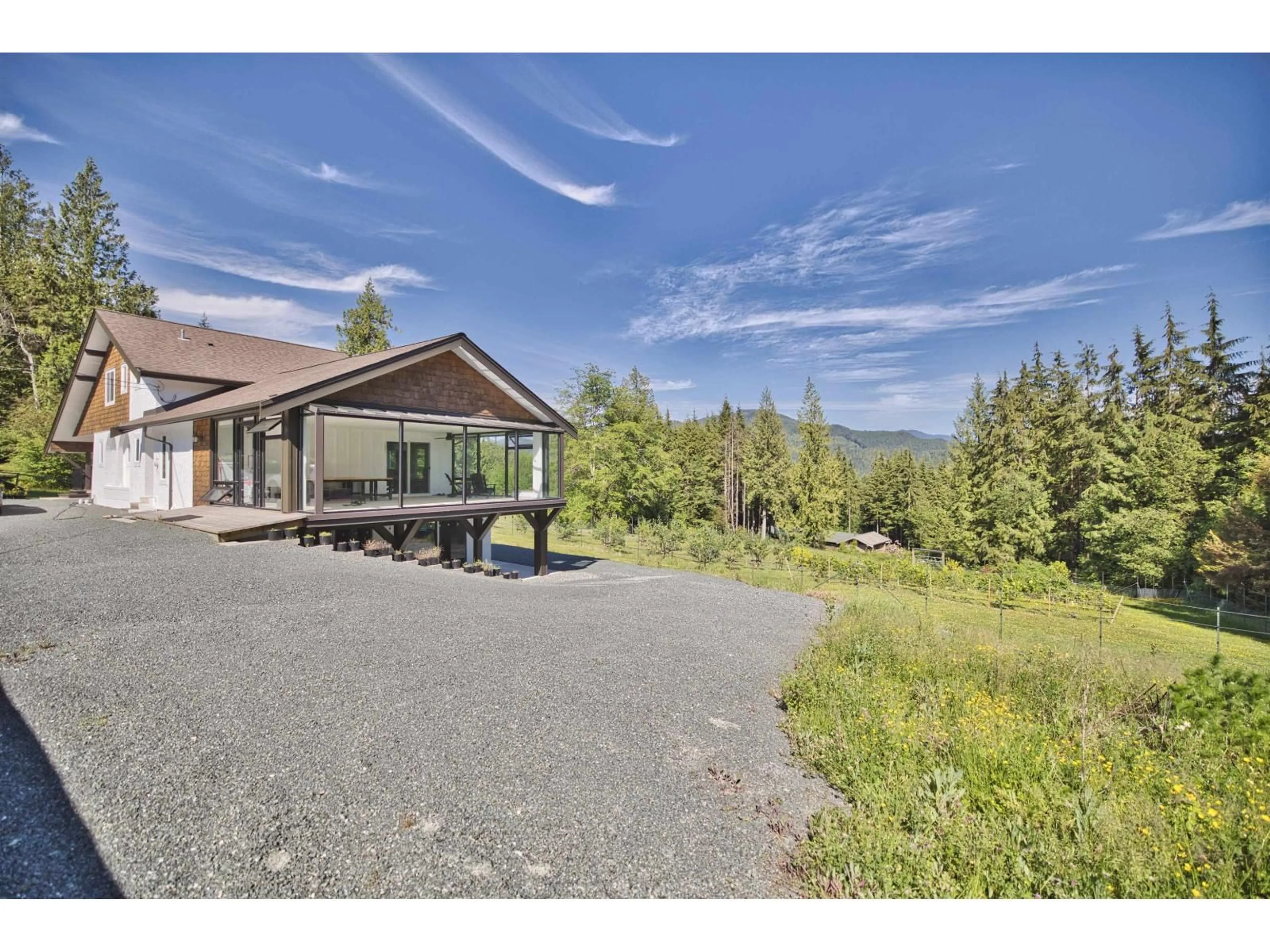 A pic from outside/outdoor area/front of a property/back of a property/a pic from drone, mountain view for 13100 BELL STREET, Mission British Columbia V4S1C6