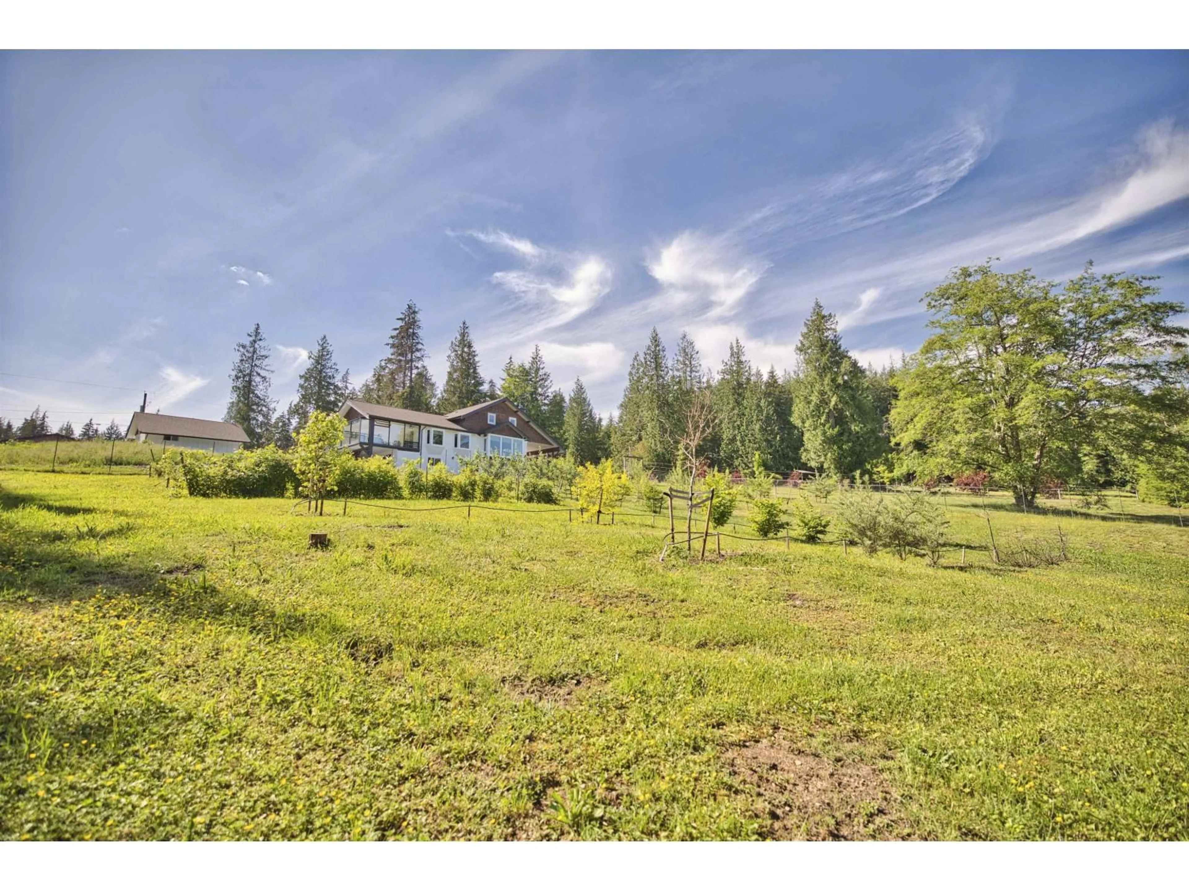 A pic from outside/outdoor area/front of a property/back of a property/a pic from drone, mountain view for 13100 BELL STREET, Mission British Columbia V4S1C6