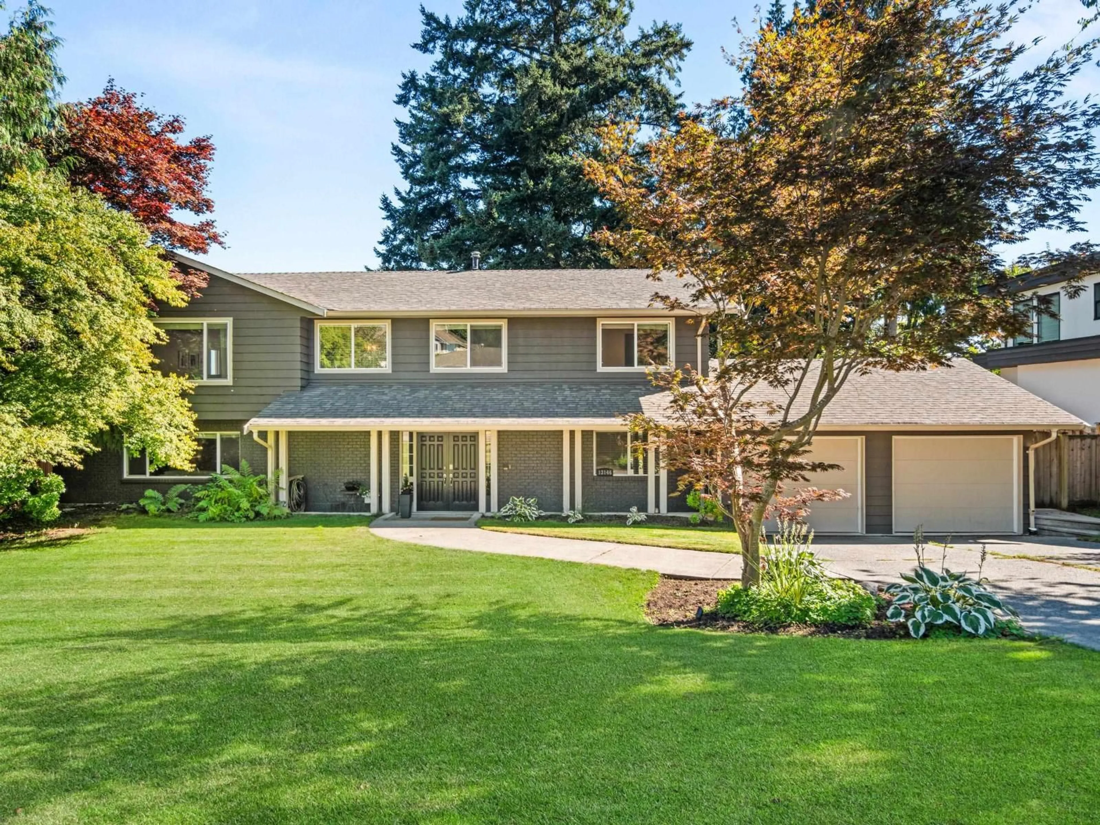 Home with vinyl exterior material, street for 13146 14 AVENUE, Surrey British Columbia V4A1G5