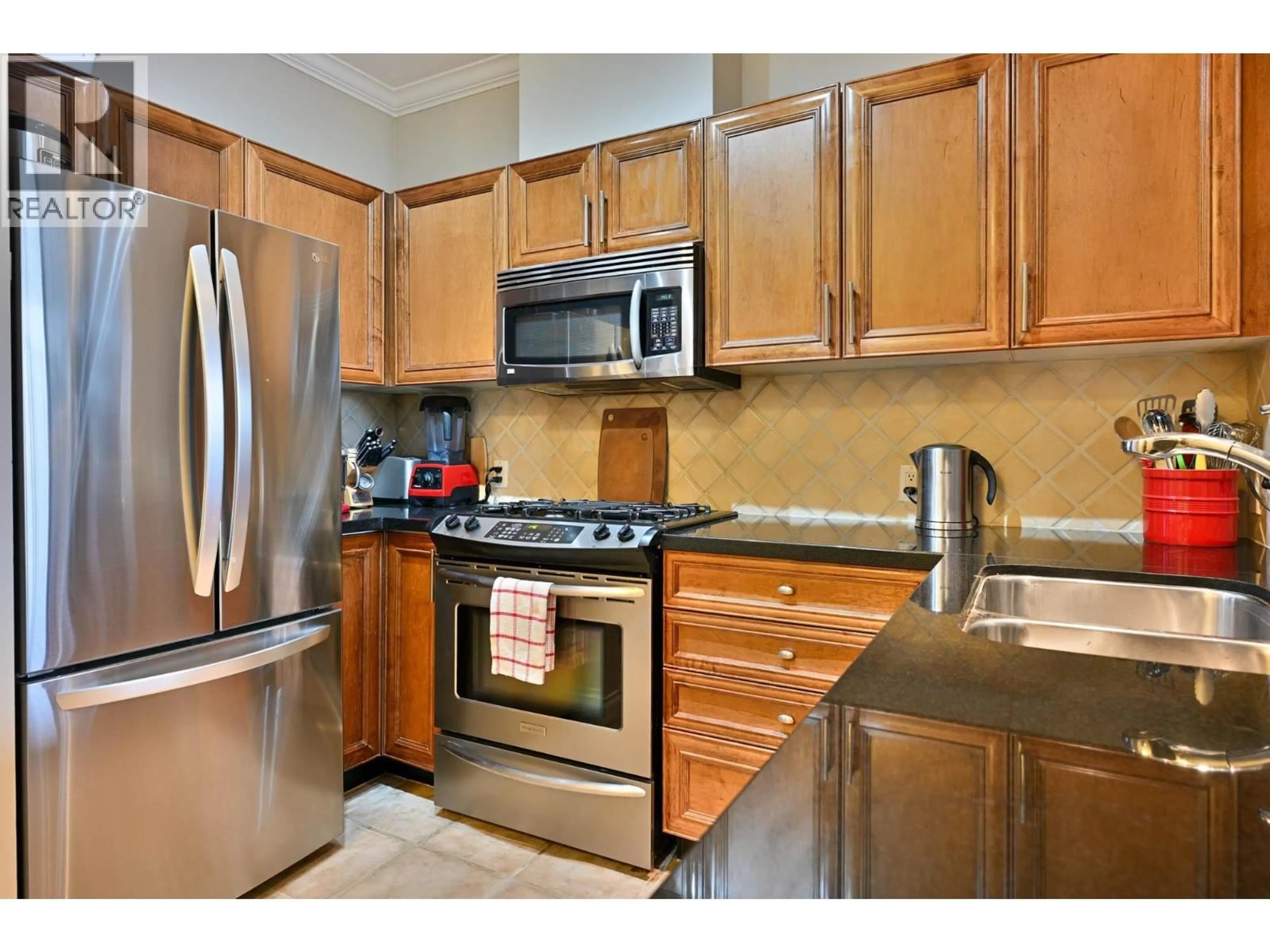 Standard kitchen, unknown for 407 - 2175 SALAL DRIVE, Vancouver British Columbia V6K4V2
