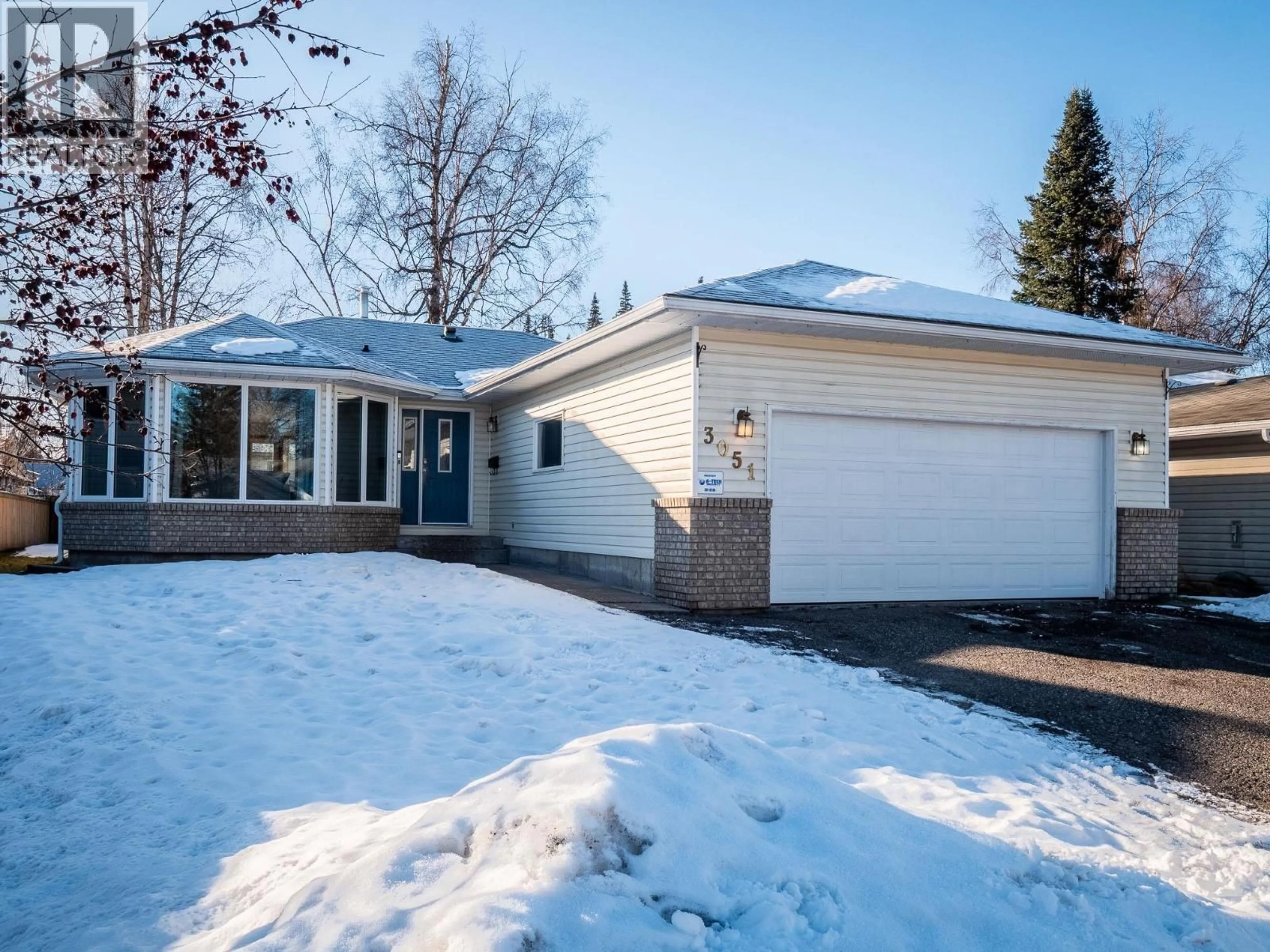 Home with vinyl exterior material, street for 3051 SETON CRESCENT, Prince George British Columbia V2K4T7