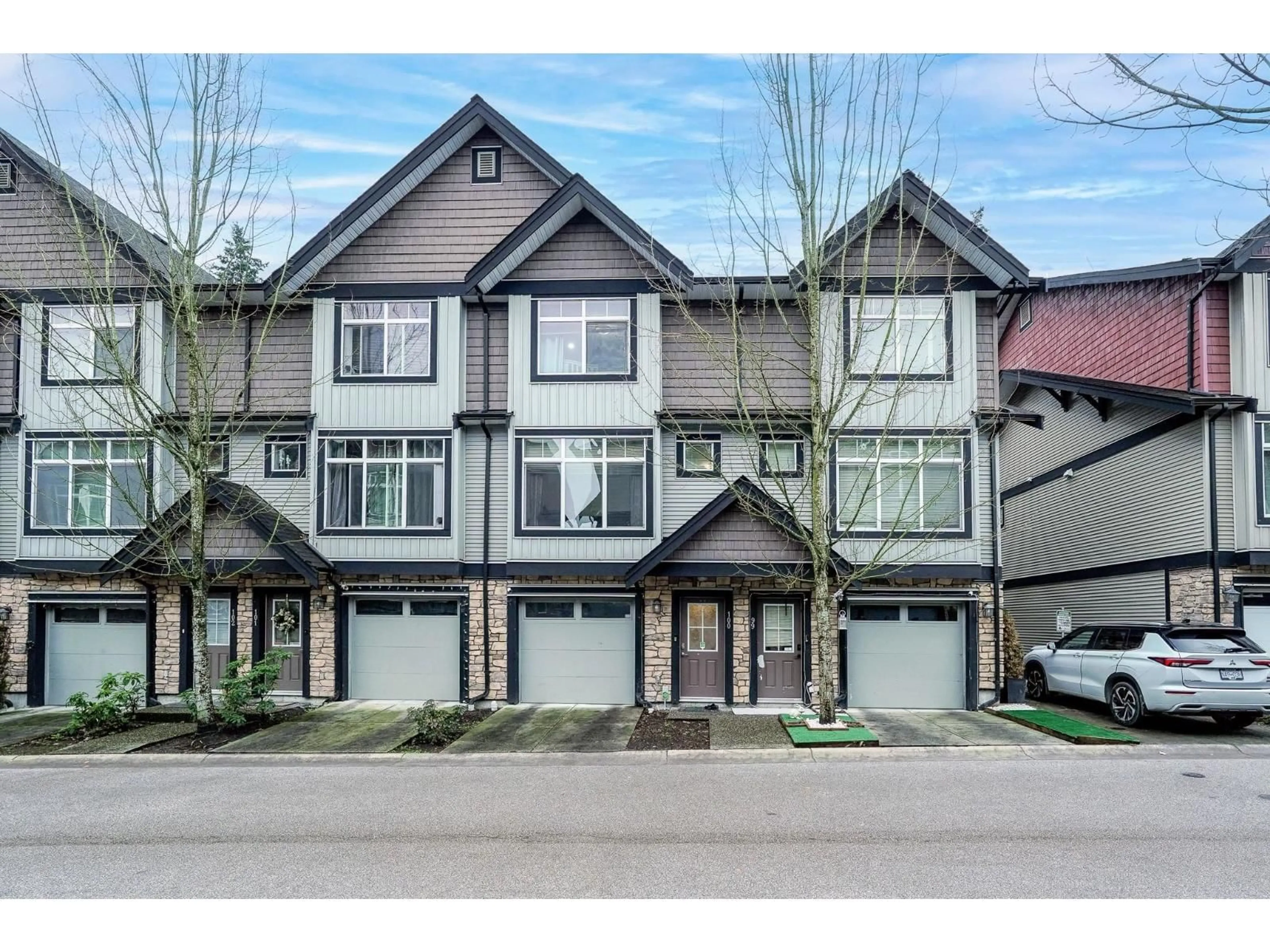 Unknown for 100 - 6299 144 STREET, Surrey British Columbia V3X1A2