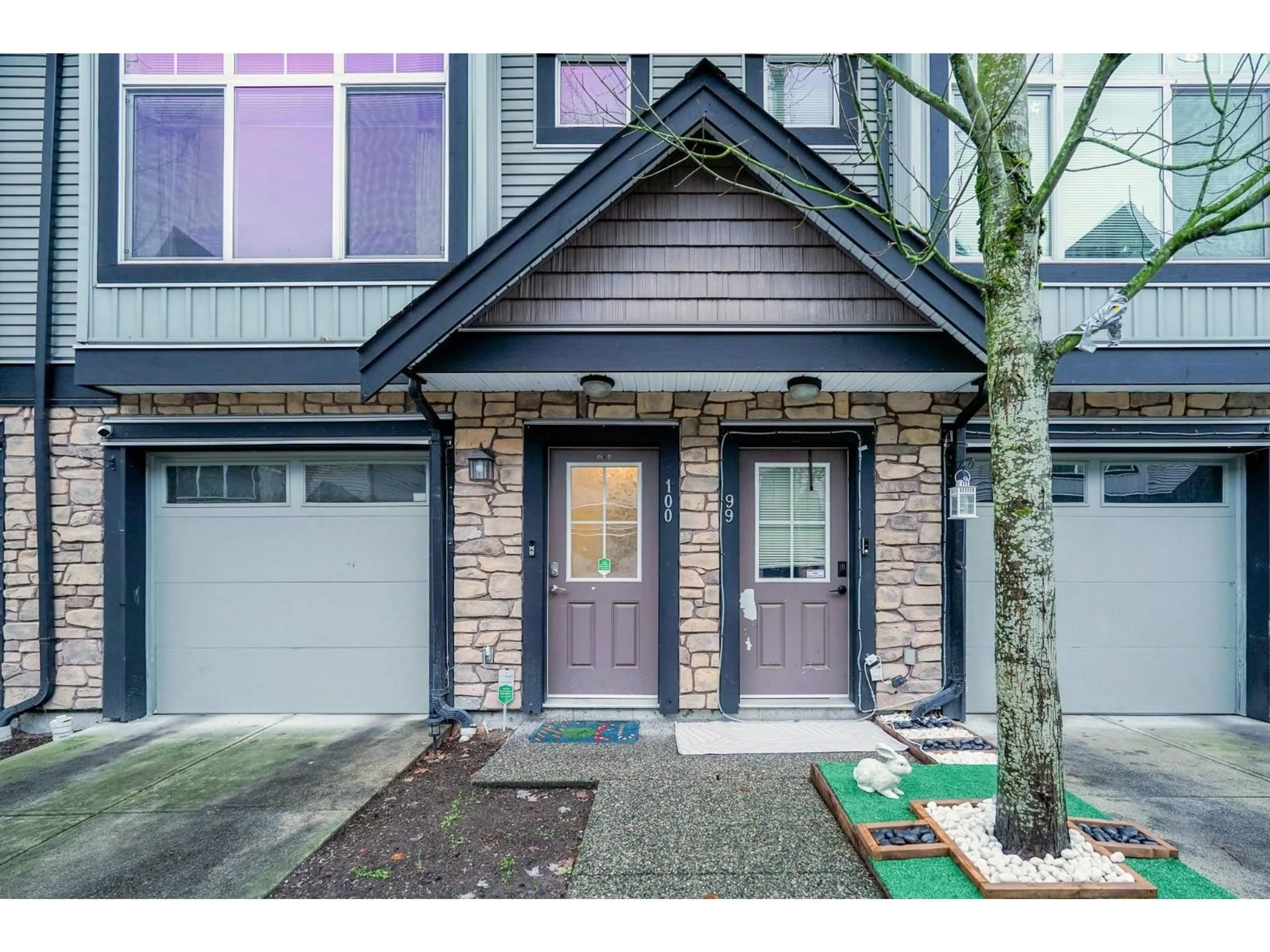 Home with brick exterior material, street for 100 - 6299 144 STREET, Surrey British Columbia V3X1A2