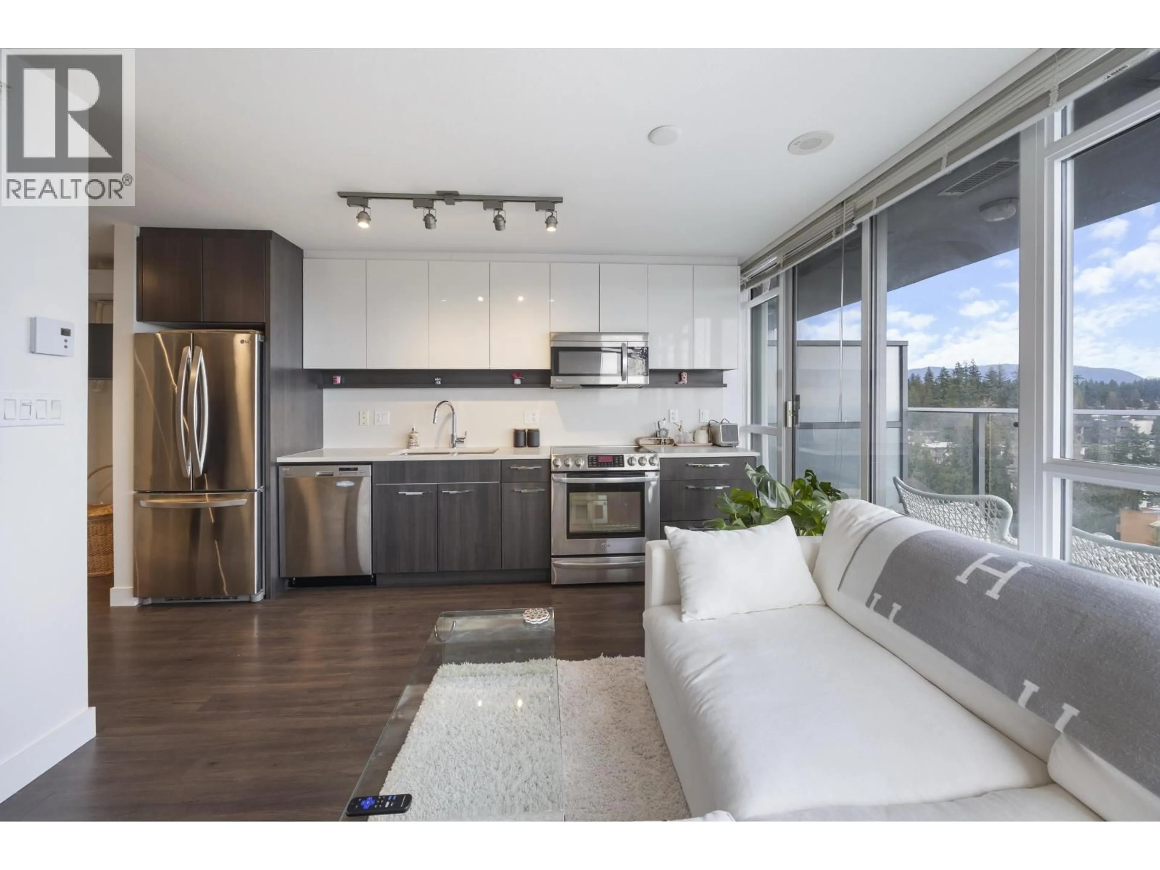 Open concept kitchen, wood/laminate floor for 1208 - 958 RIDGEWAY AVENUE, Coquitlam British Columbia V3K0C5