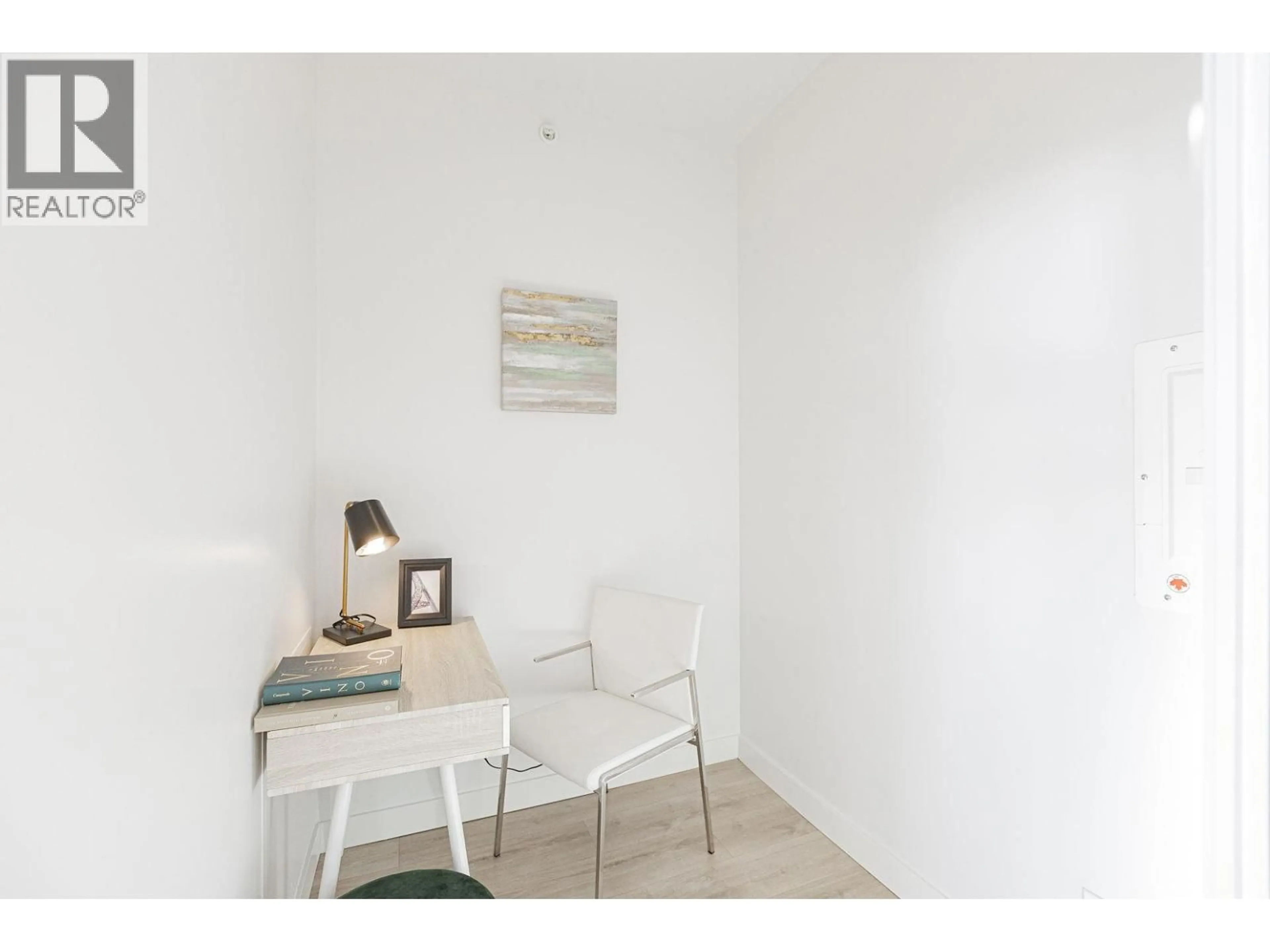 A pic of a room for 3907 - 567 CLARKE ROAD, Coquitlam British Columbia V3J0K7