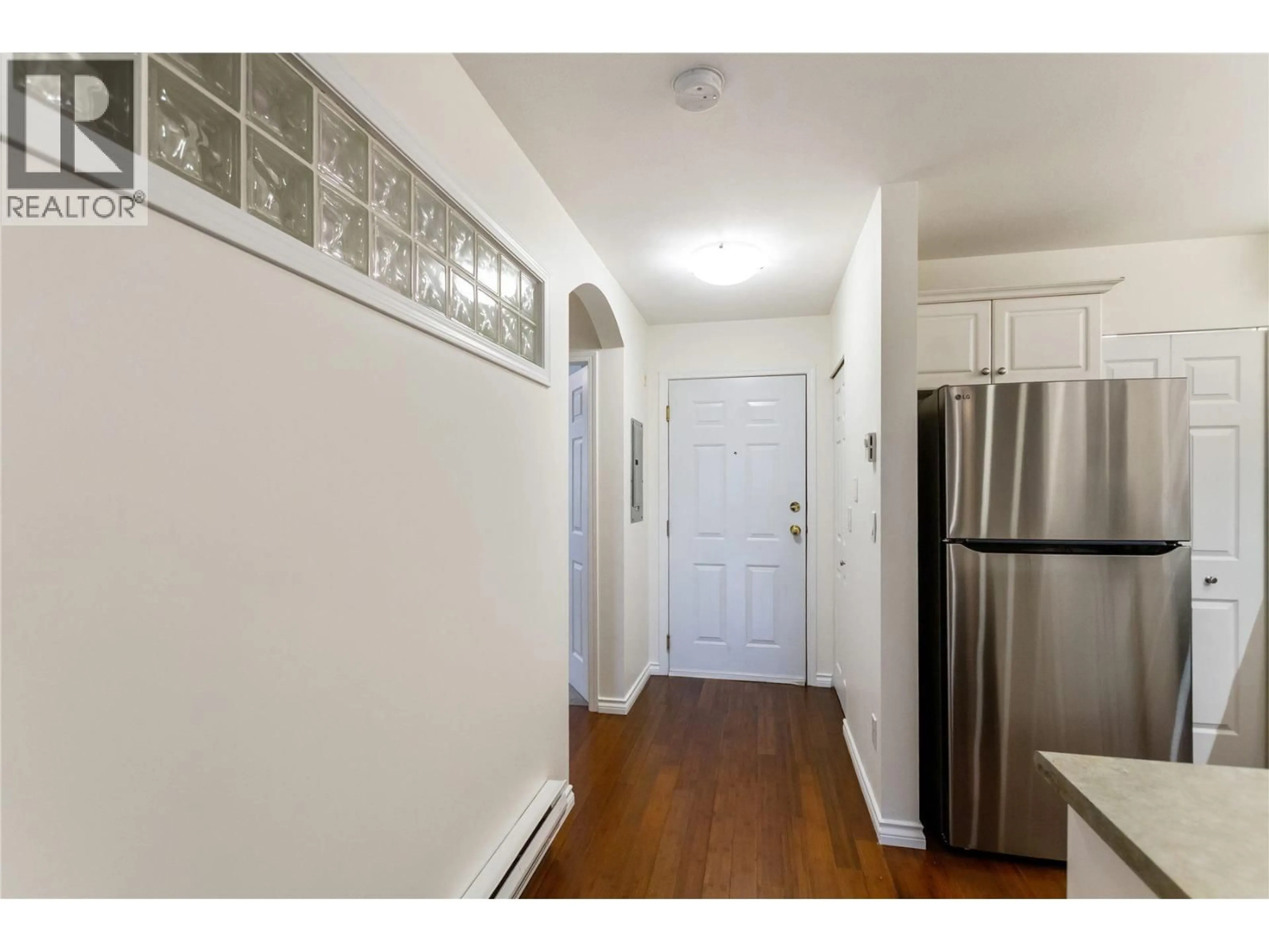 Indoor entryway for 204 - 155 3RD STREET, North Vancouver British Columbia V7L1E5
