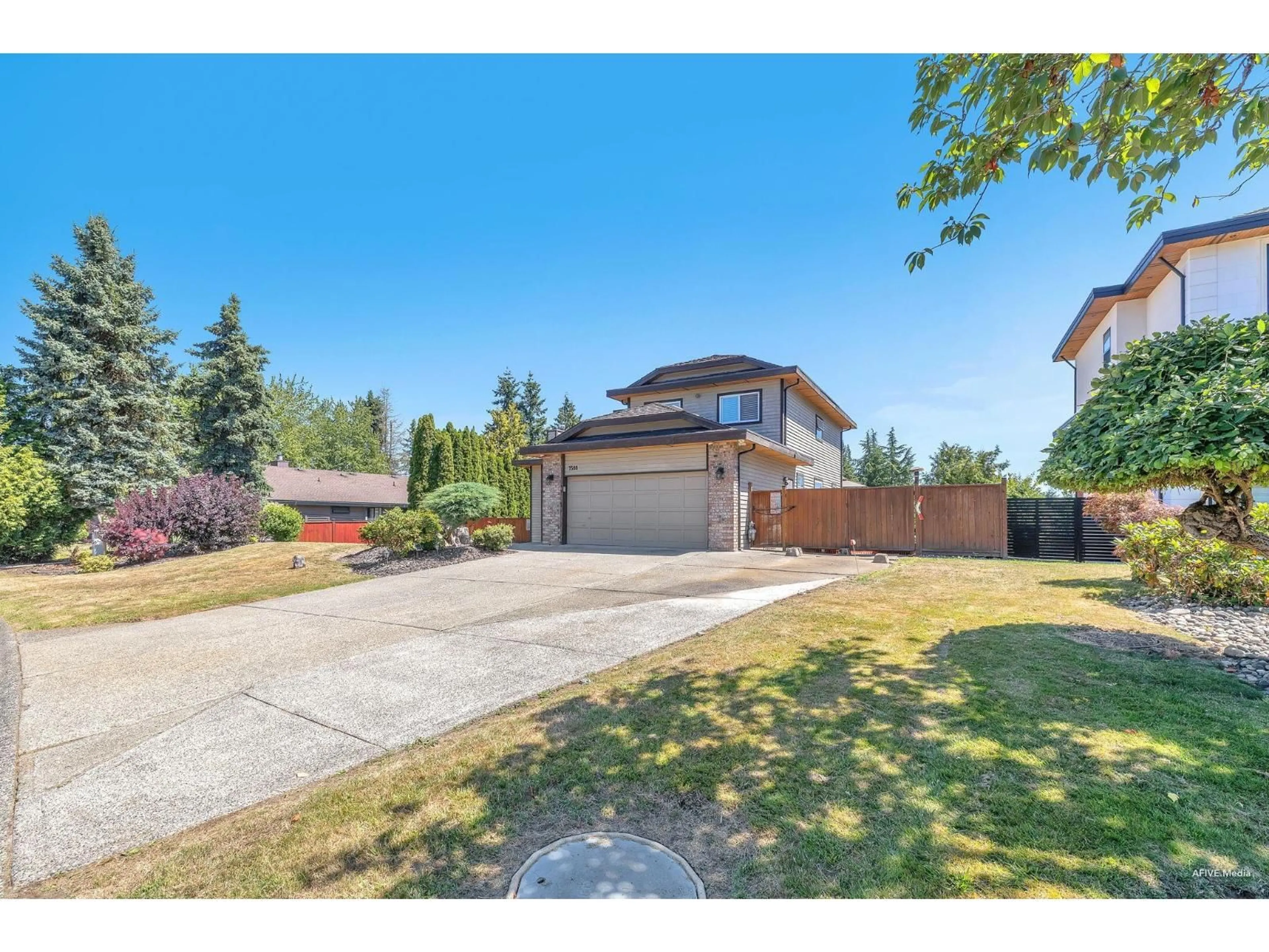 A pic from outside/outdoor area/front of a property/back of a property/a pic from drone, street for 7588 150A STREET, Surrey British Columbia V3S6P2