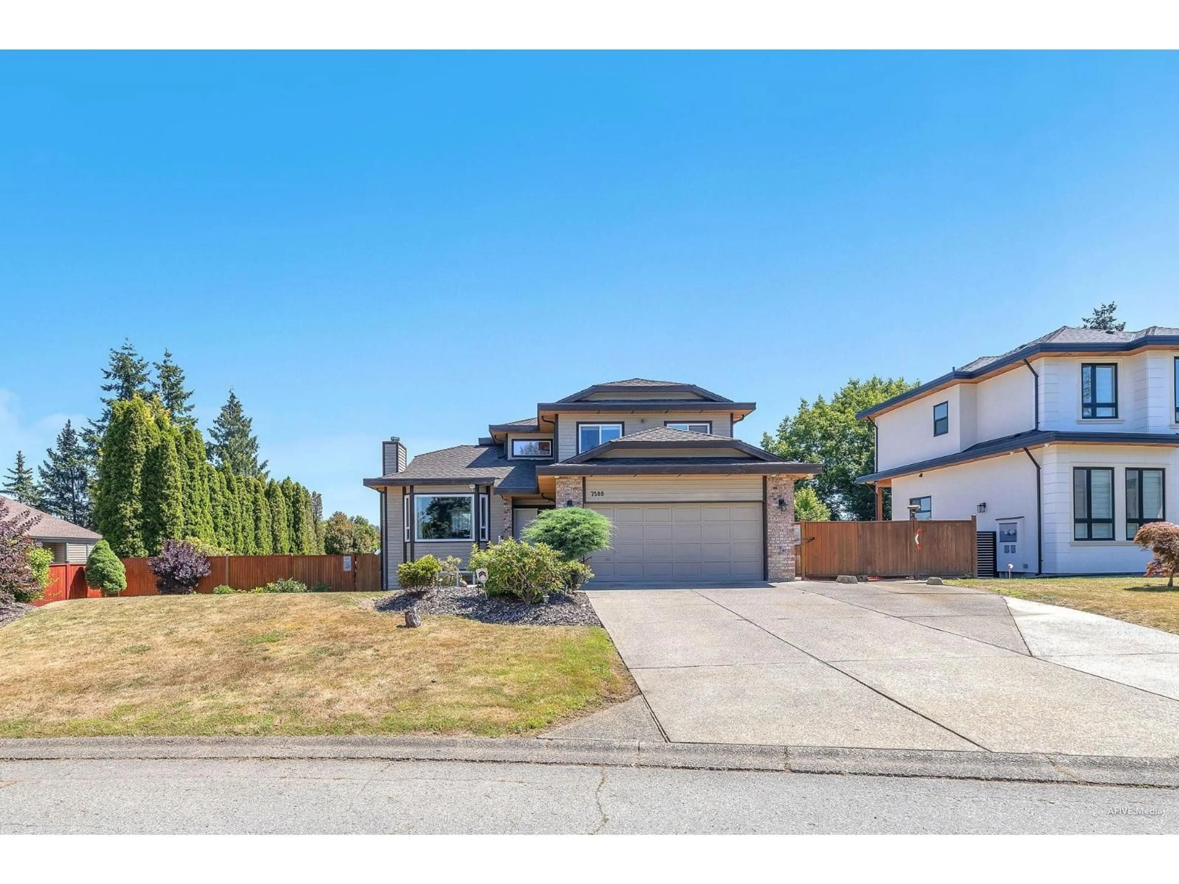 Unknown for 7588 150A STREET, Surrey British Columbia V3S6P2