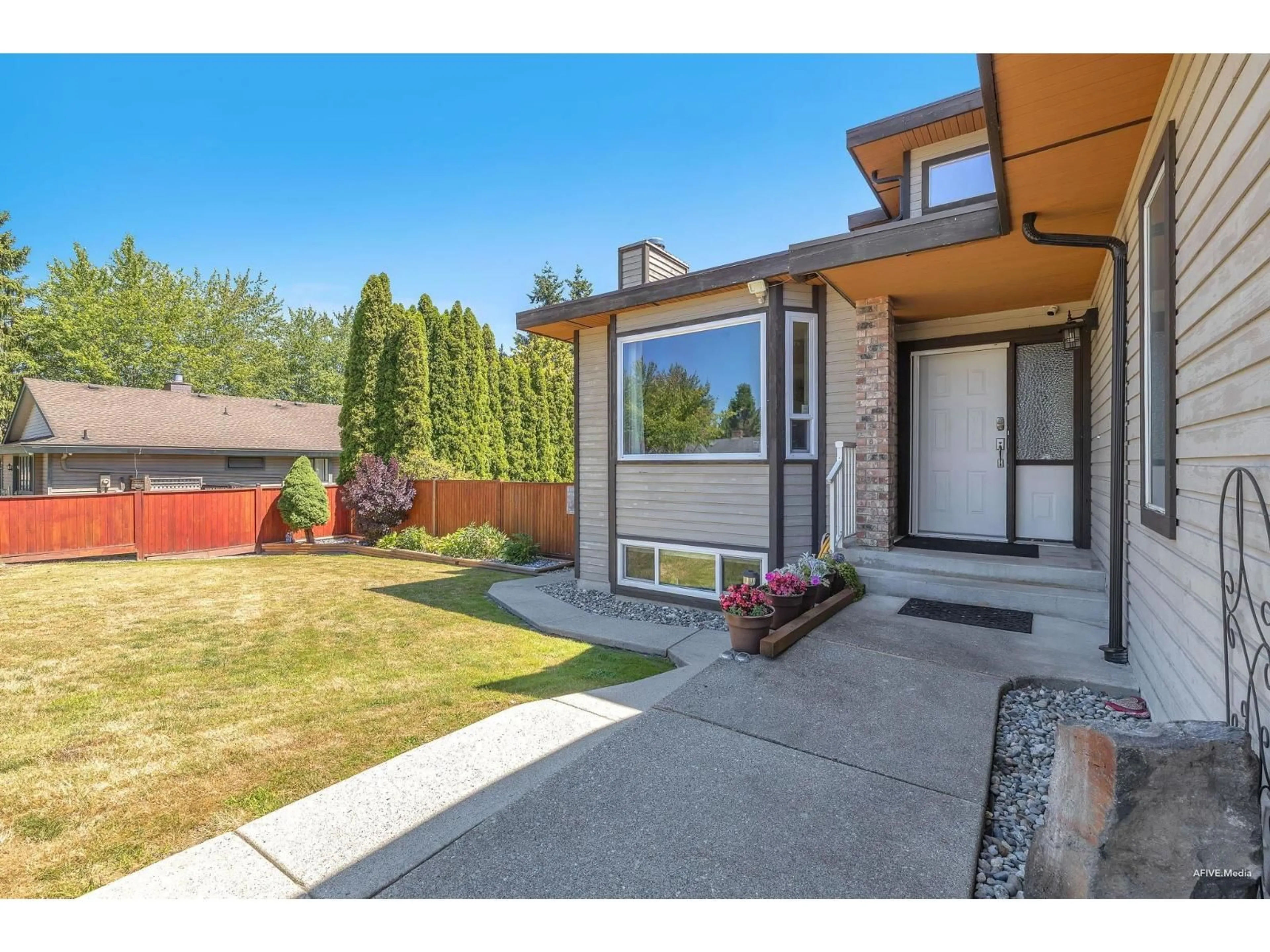 Unknown for 7588 150A STREET, Surrey British Columbia V3S6P2