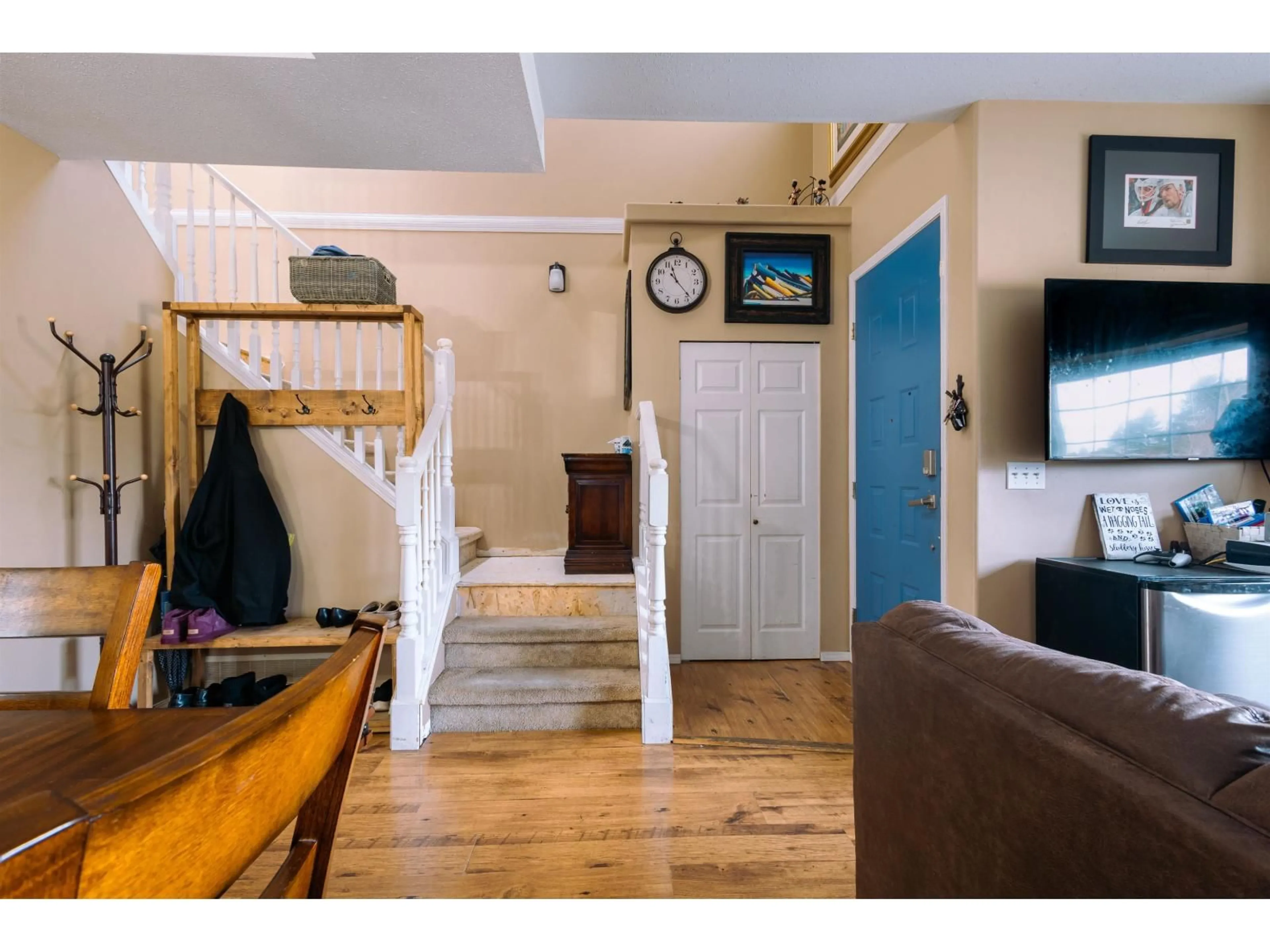 Indoor entryway for 12 - 45306 BALMORAL AVENUE, Chilliwack British Columbia V2R2M4