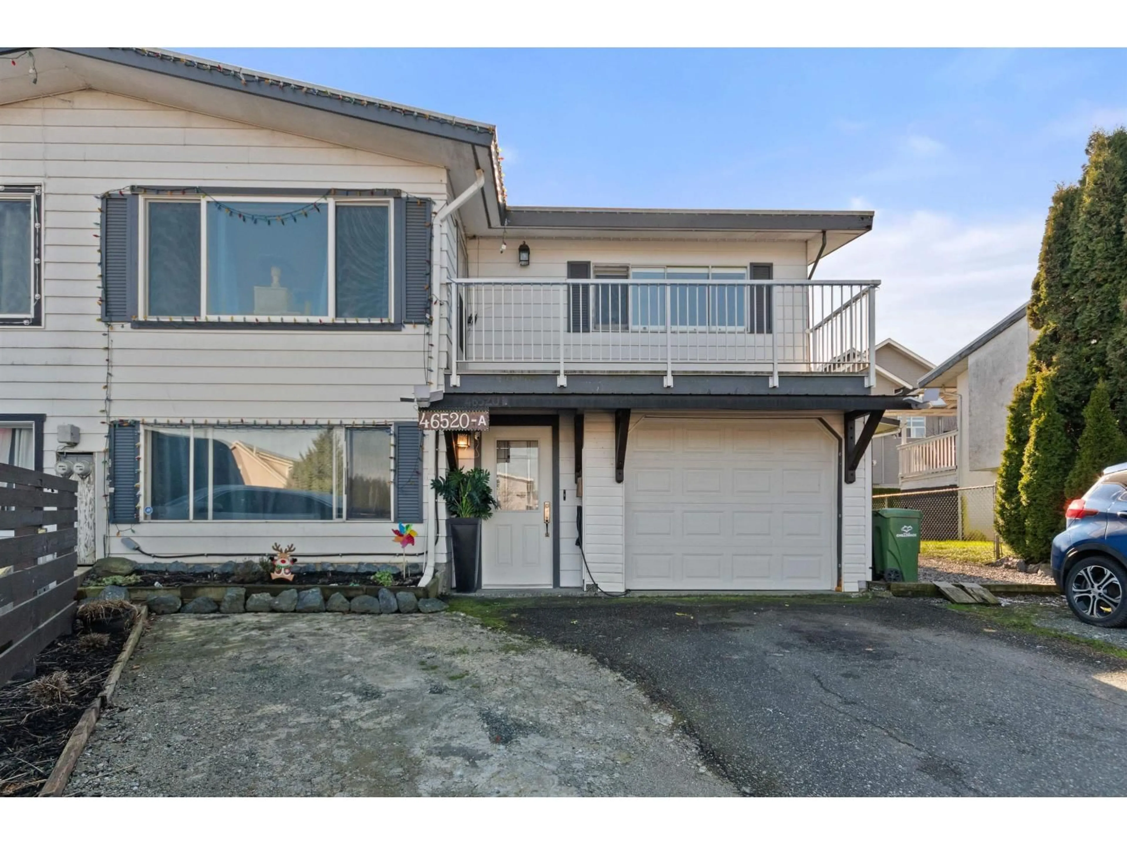 Home with vinyl exterior material, street for A - 46520 ROLINDE CRESCENT, Chilliwack British Columbia V2P6X6