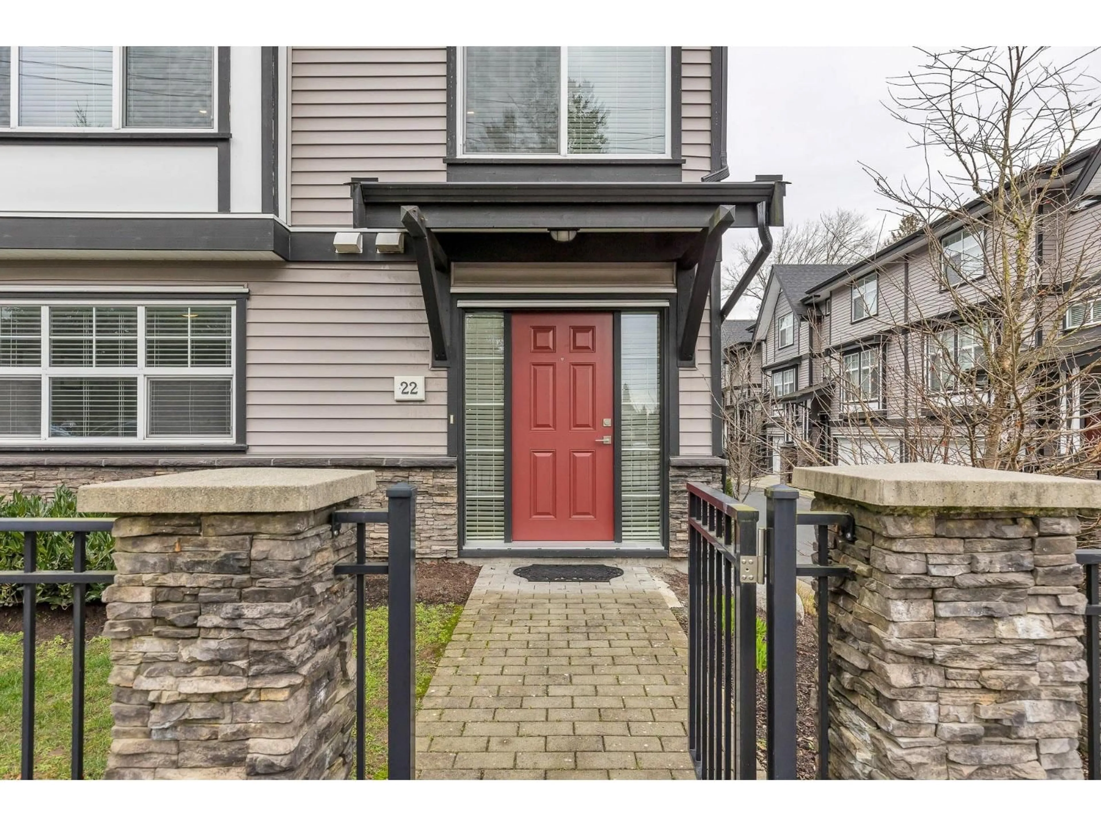 Indoor entryway for 22 - 7740 GRAND STREET, Mission British Columbia V2V3T3