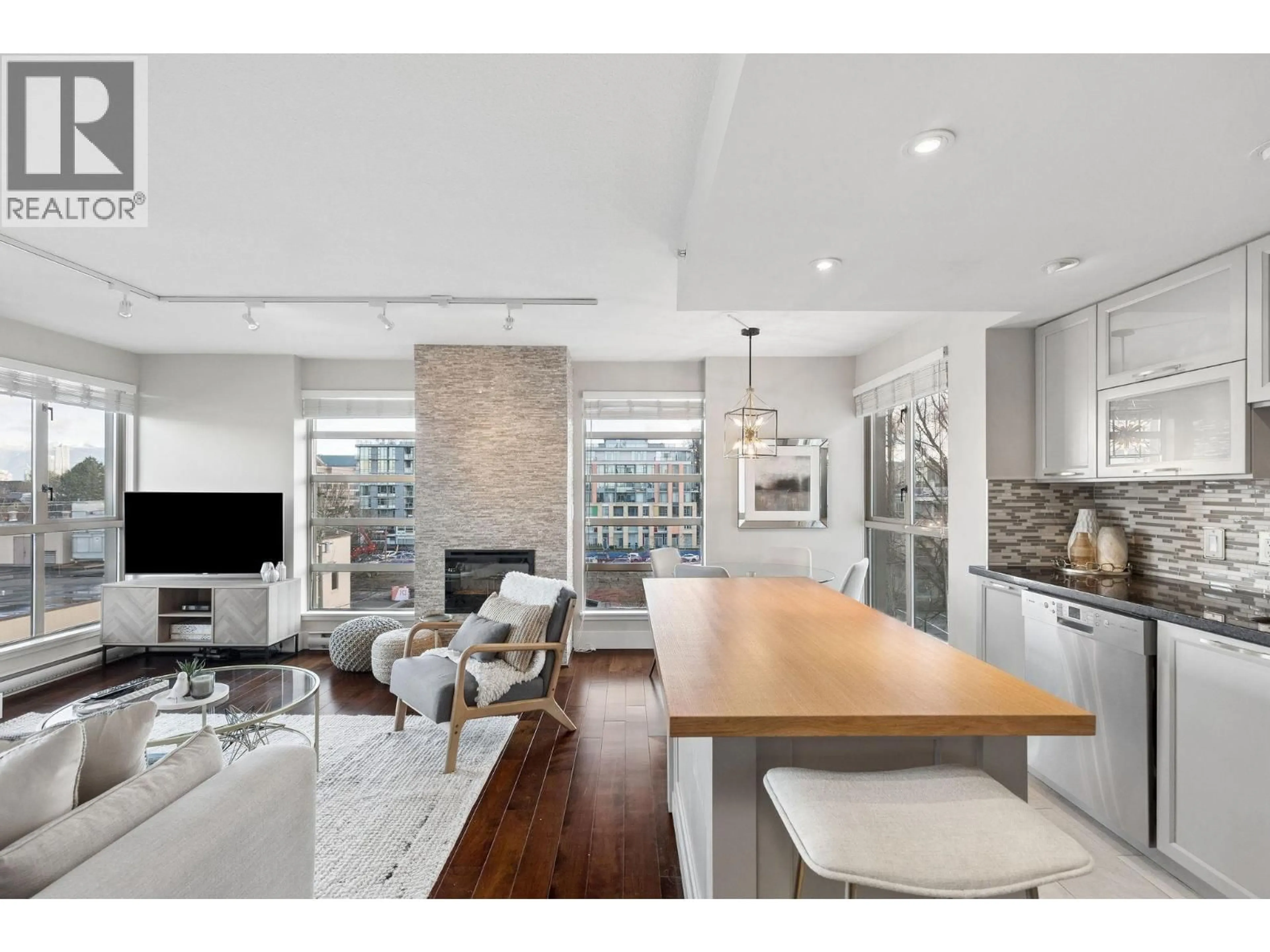 Open concept kitchen, unknown for 706 - 2137 10TH AVENUE, Vancouver British Columbia V6K4W4