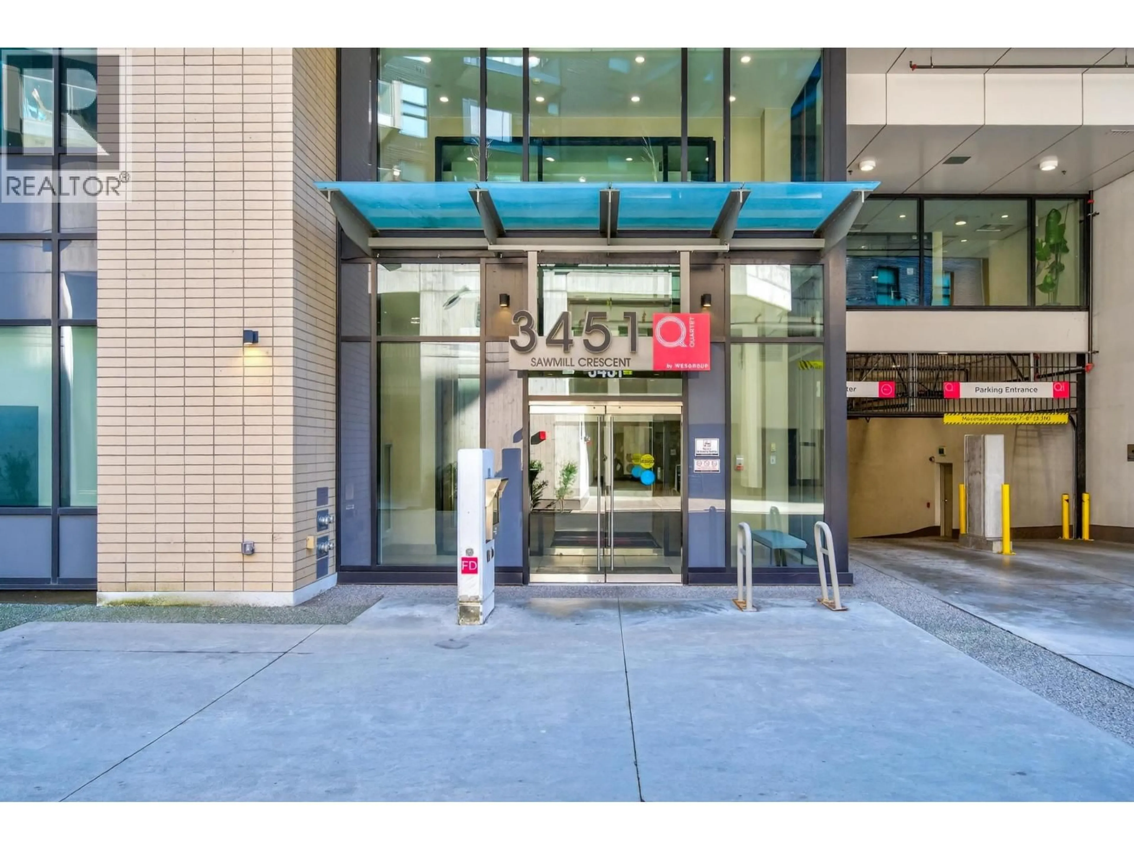 Indoor foyer for 406 - 3451 SAWMILL CRESCENT, Vancouver British Columbia V5S0H3