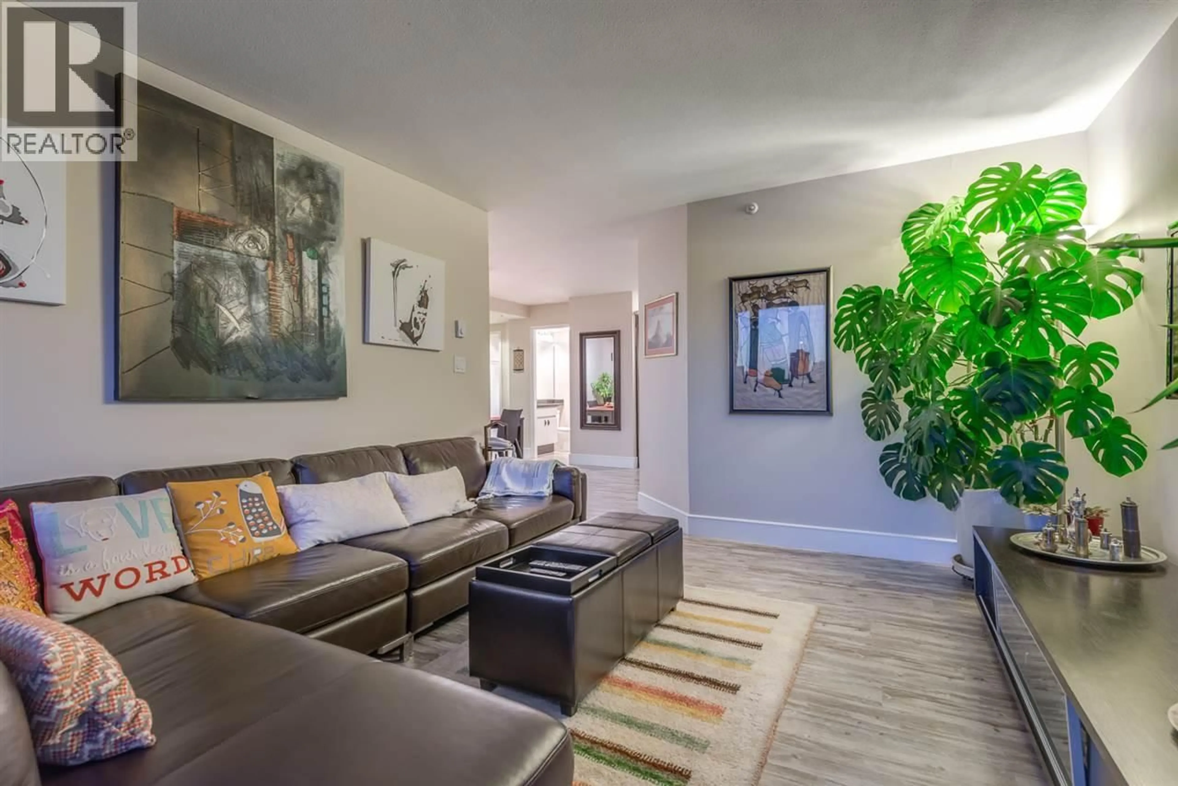 Living room with furniture, unknown for 2001 - 888 HAMILTON STREET, Vancouver British Columbia V6B5W4