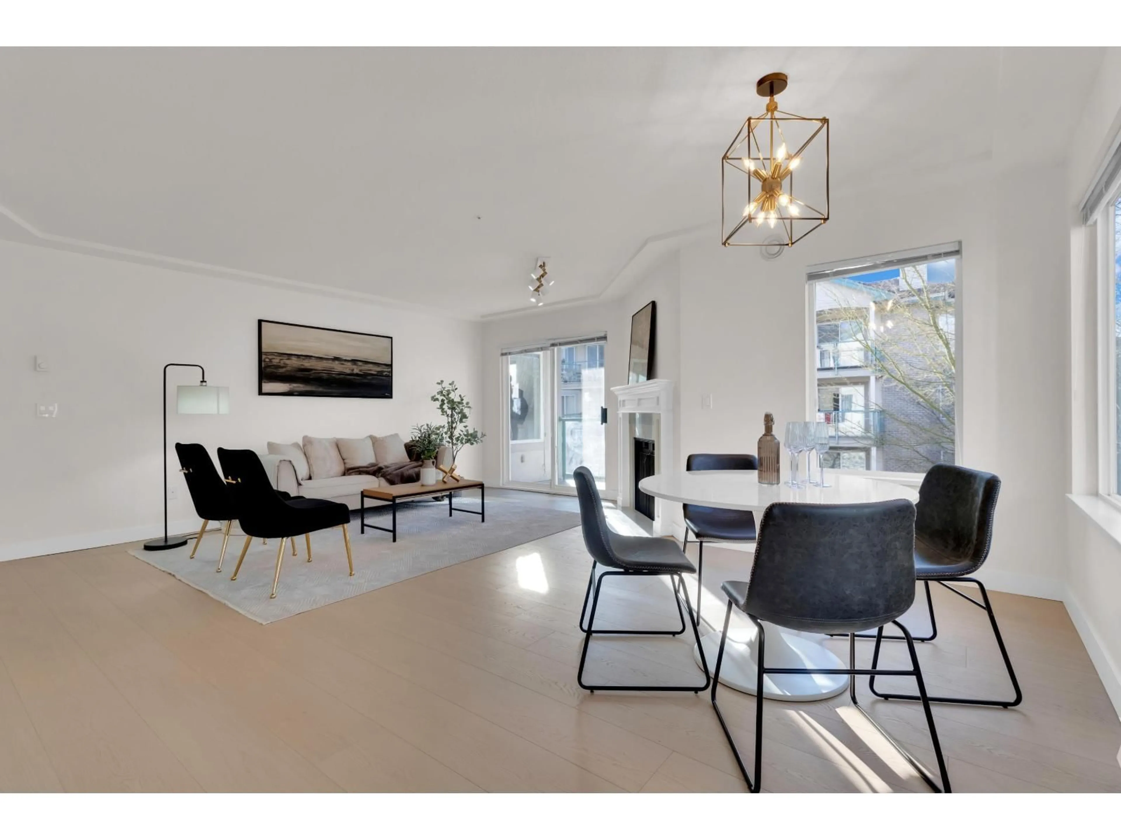 Living room with furniture, unknown for 310 - 20443 53 AVENUE, Langley British Columbia V3A7A6