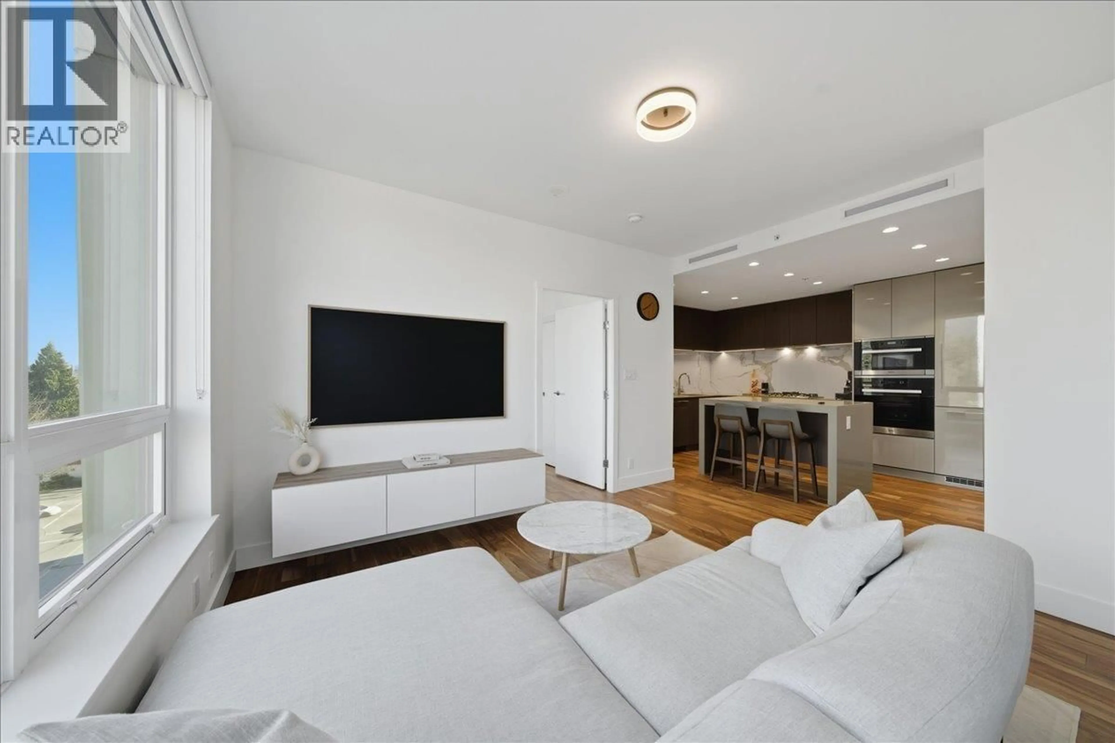 Living room with furniture, unknown for 608 - 1675 LIONS GATE LANE, North Vancouver British Columbia V7P0E2