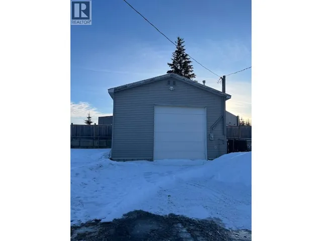 13095 LAKESHORE DRIVE, Fort St. John 4