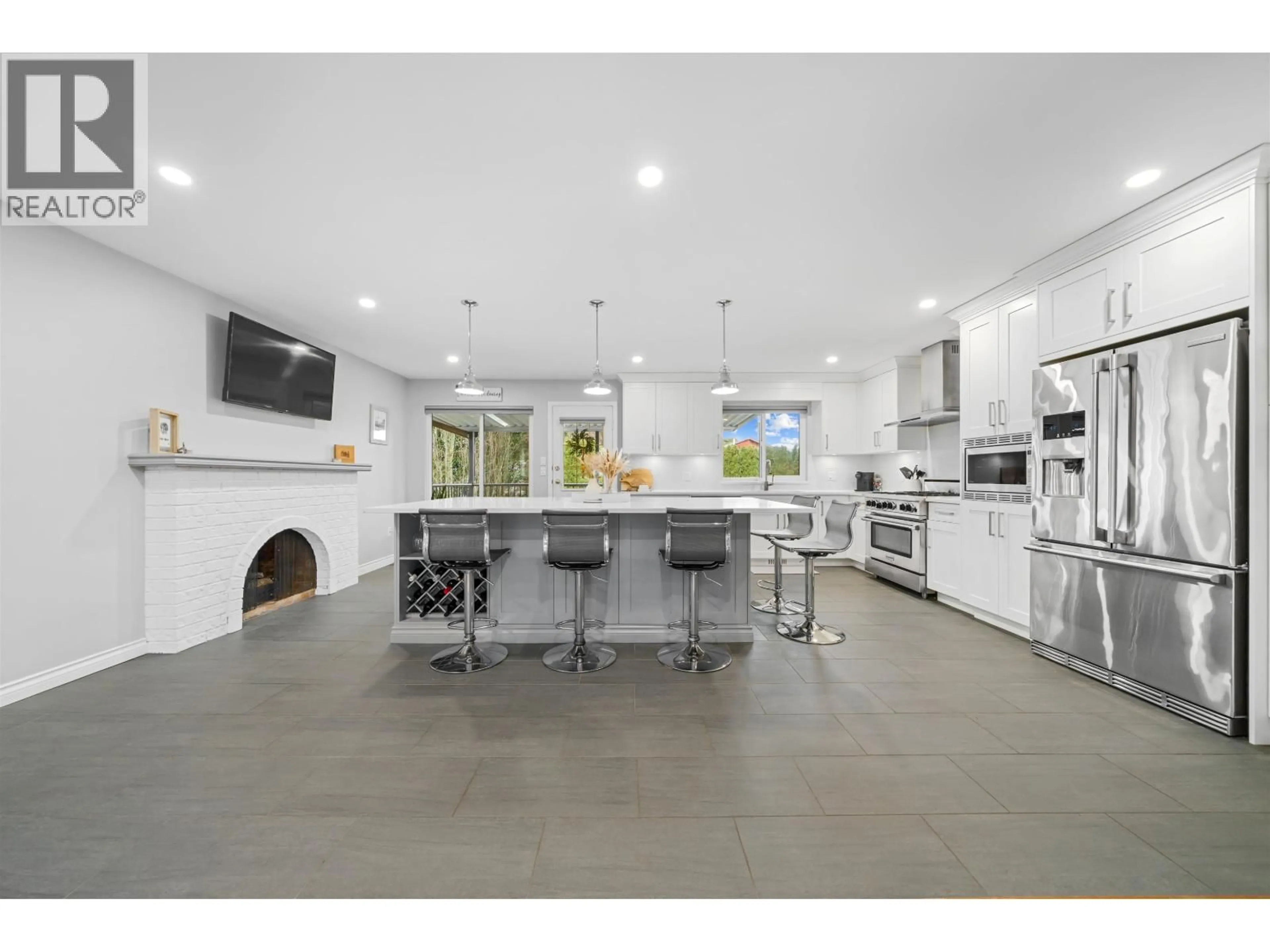 Open concept kitchen, ceramic/tile floor for 21157 STONEHOUSE AVENUE, Maple Ridge British Columbia V2X9Y7