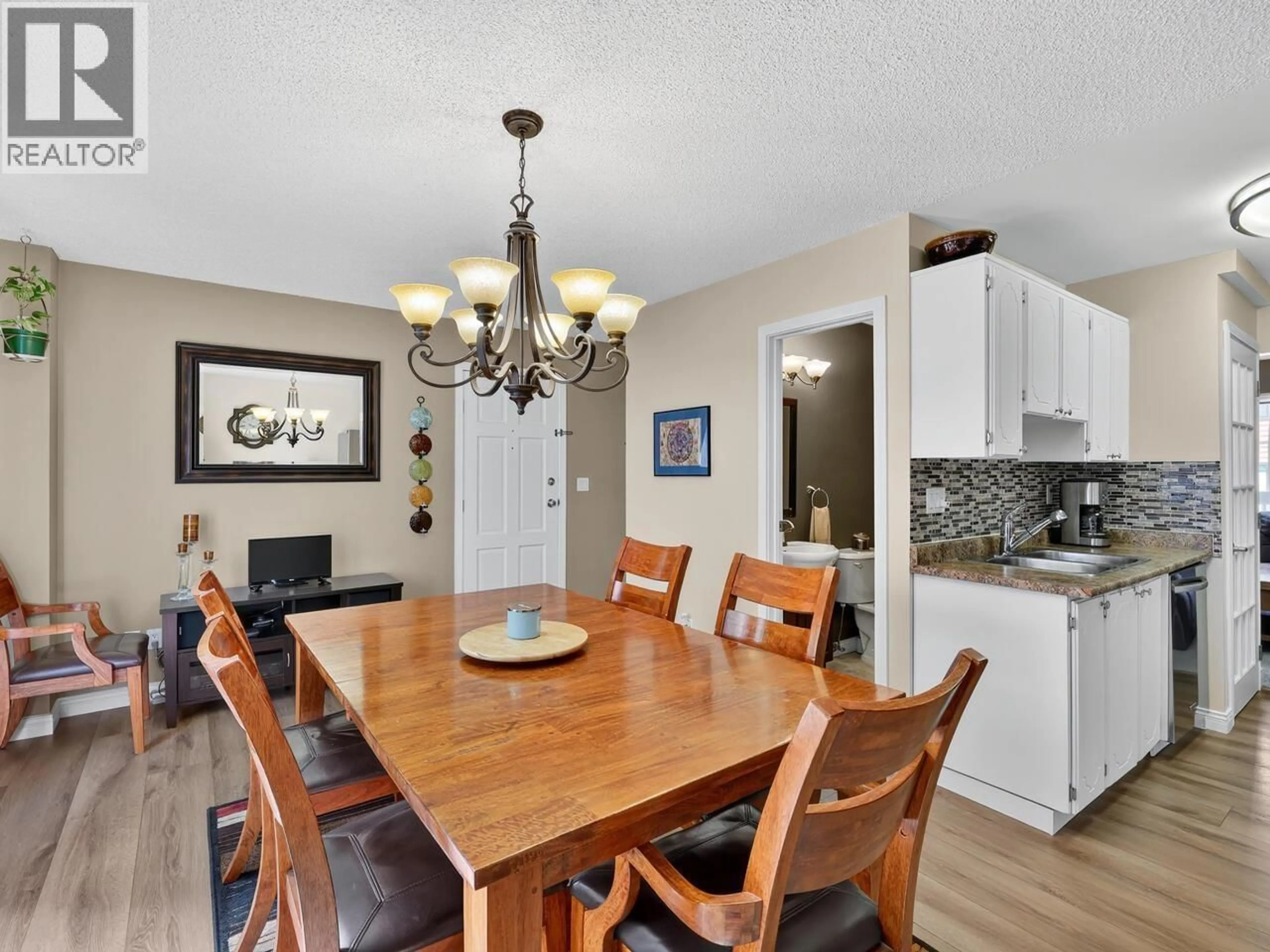 Open concept kitchen, wood/laminate floor for 162 JAMES ROAD, Port Moody British Columbia V3H2S4