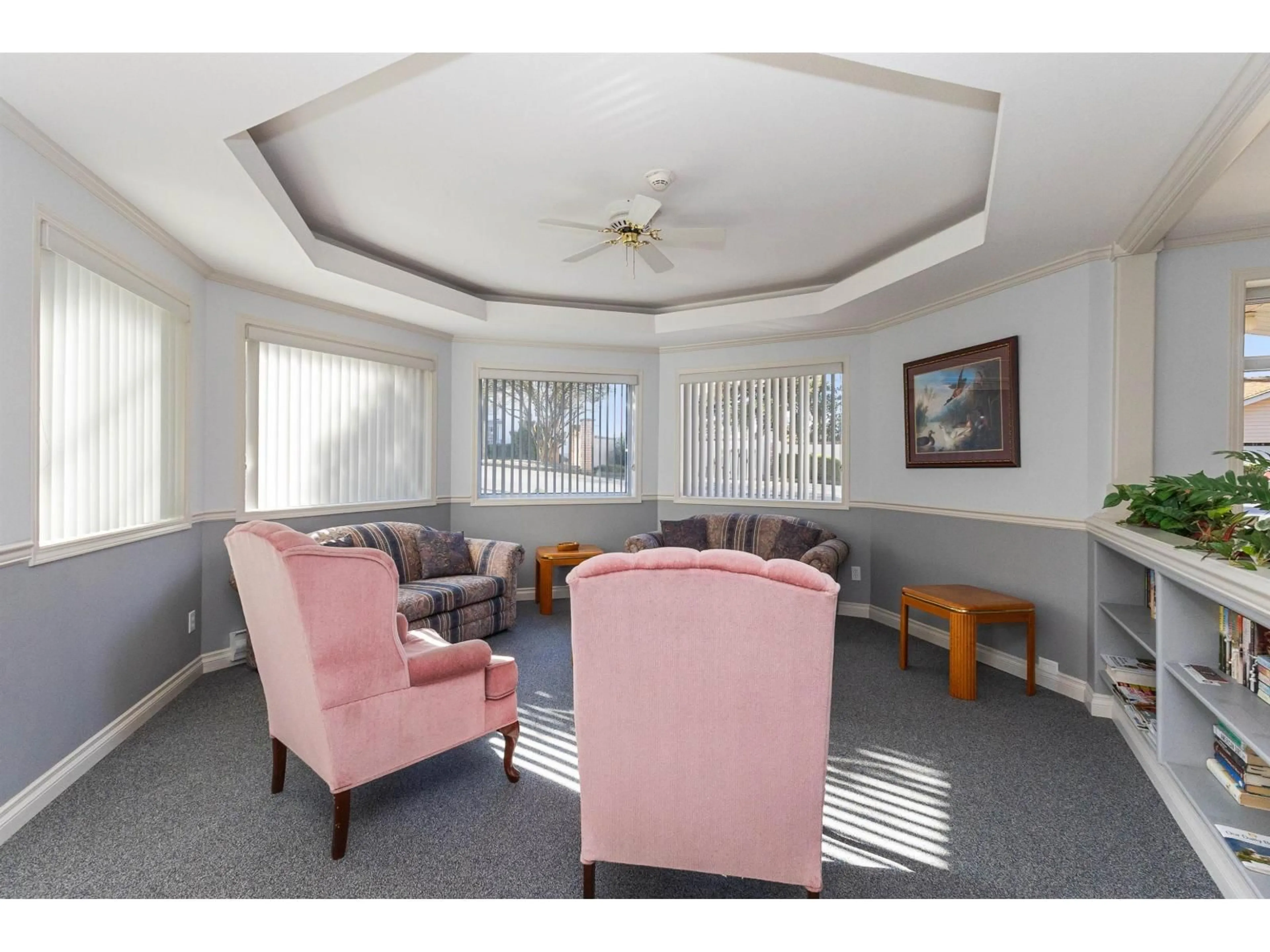 Living room with furniture, unknown for 210 - 2450 CHURCH STREET, Abbotsford British Columbia V2T3J7