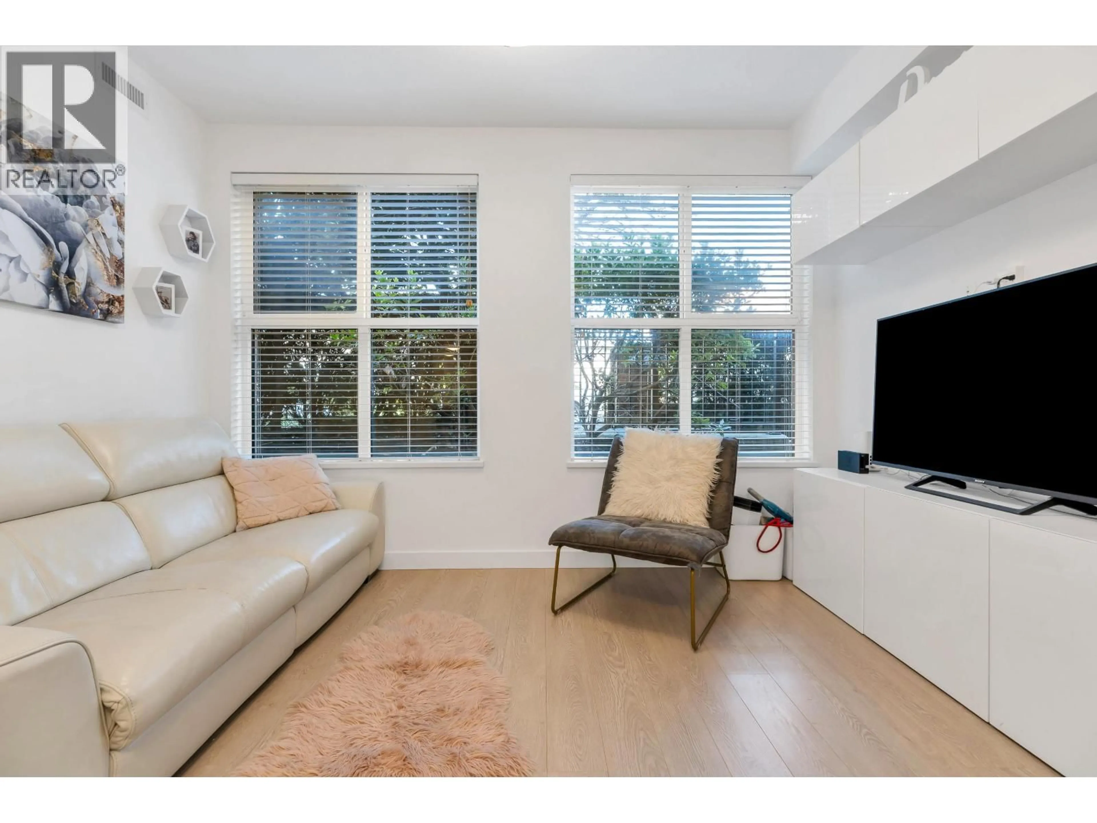 Living room with furniture, unknown for 107 - 7988 YUKON STREET, Vancouver British Columbia V5X2Y7