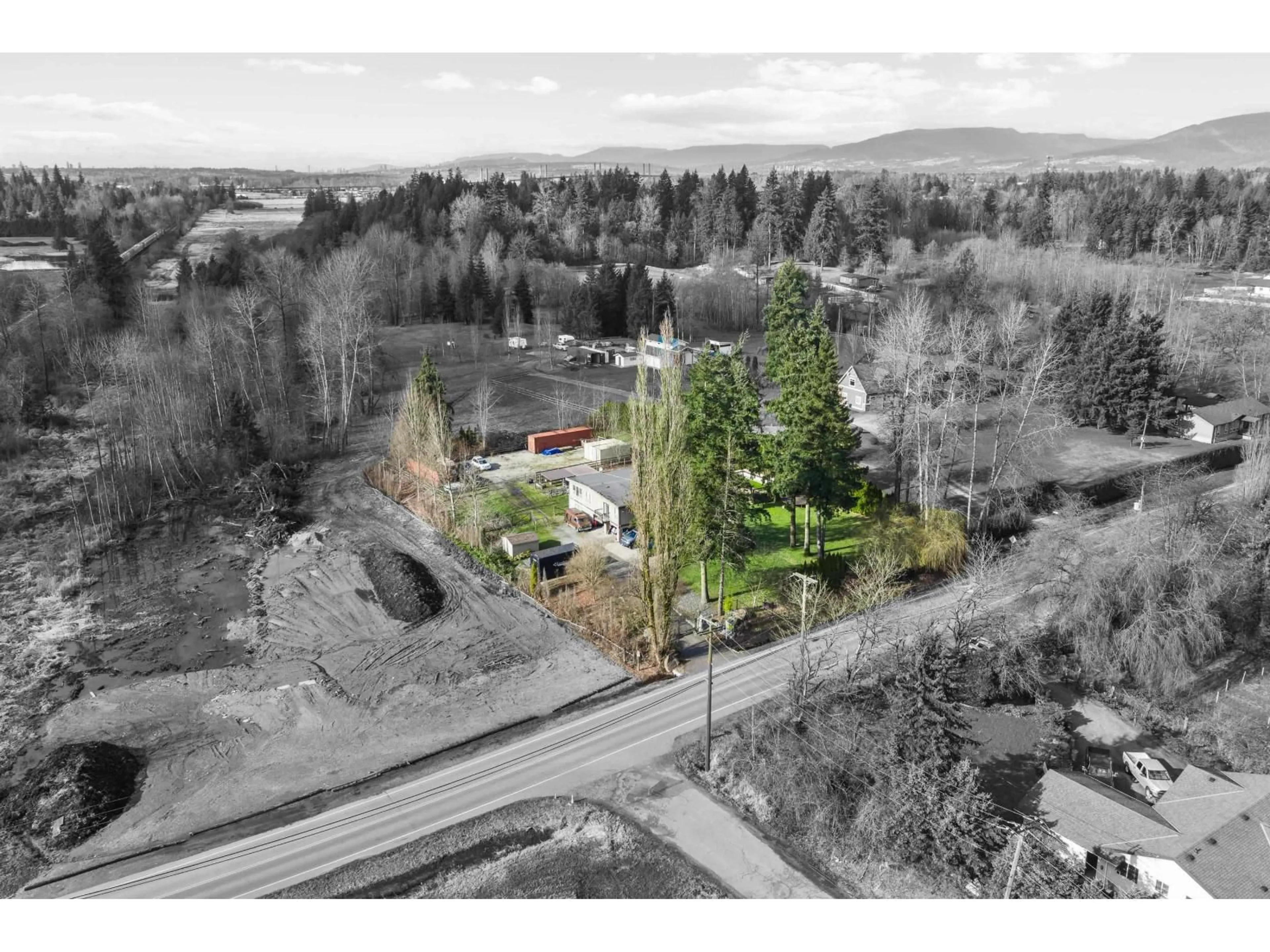 A pic from outside/outdoor area/front of a property/back of a property/a pic from drone, unknown for 9729 216 STREET, Langley British Columbia V1M3J1