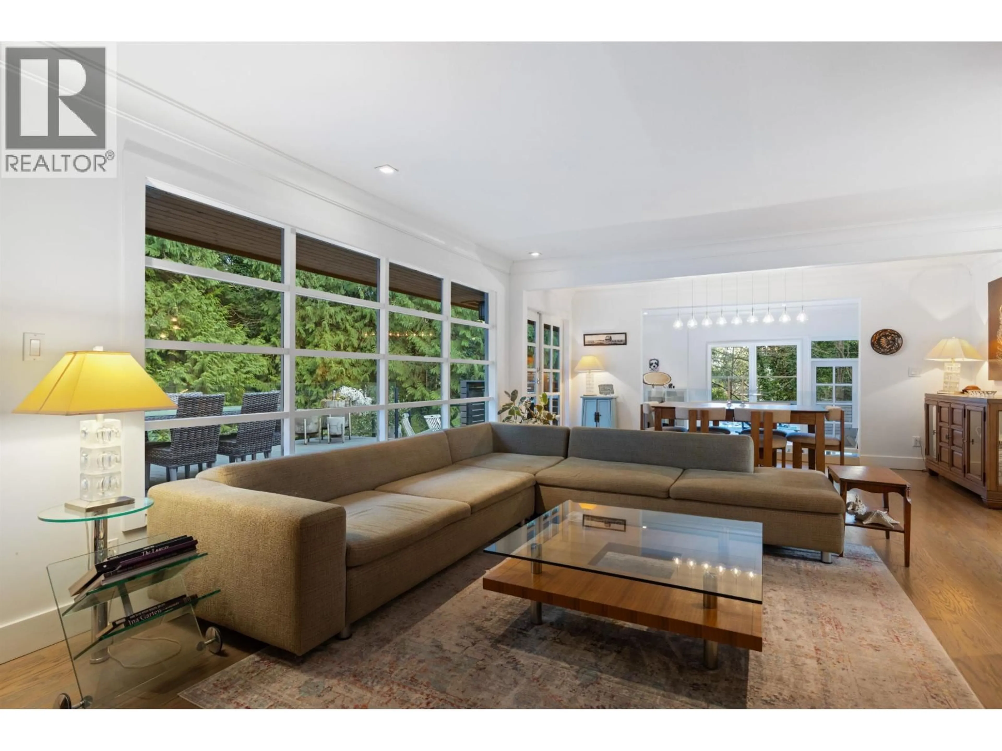 Living room with furniture, unknown for 4411 STONE CRESCENT, West Vancouver British Columbia V7W1B8