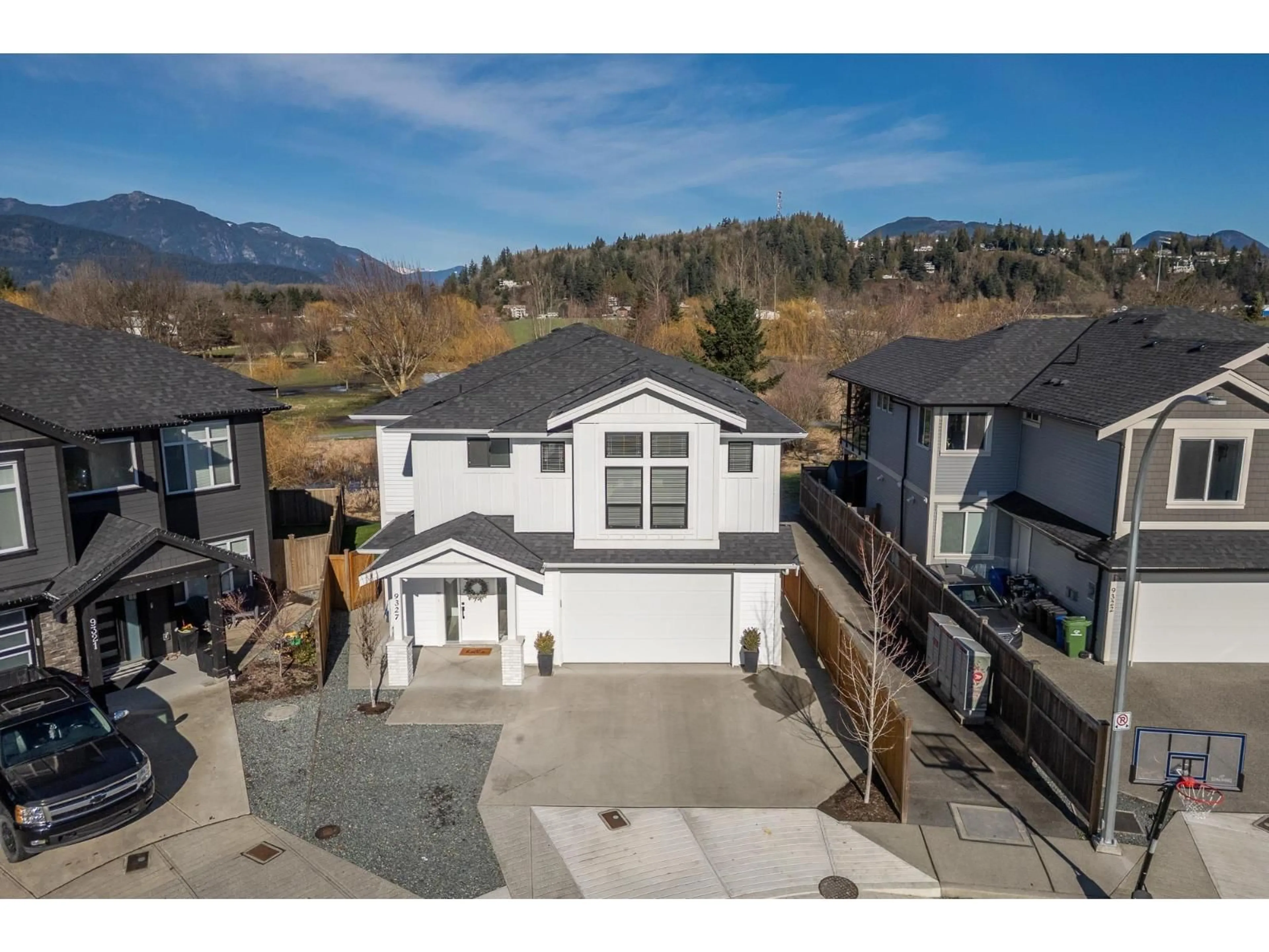 A pic from outside/outdoor area/front of a property/back of a property/a pic from drone, mountain view for 9327 SITKA PLACE, Chilliwack British Columbia V2P8B6