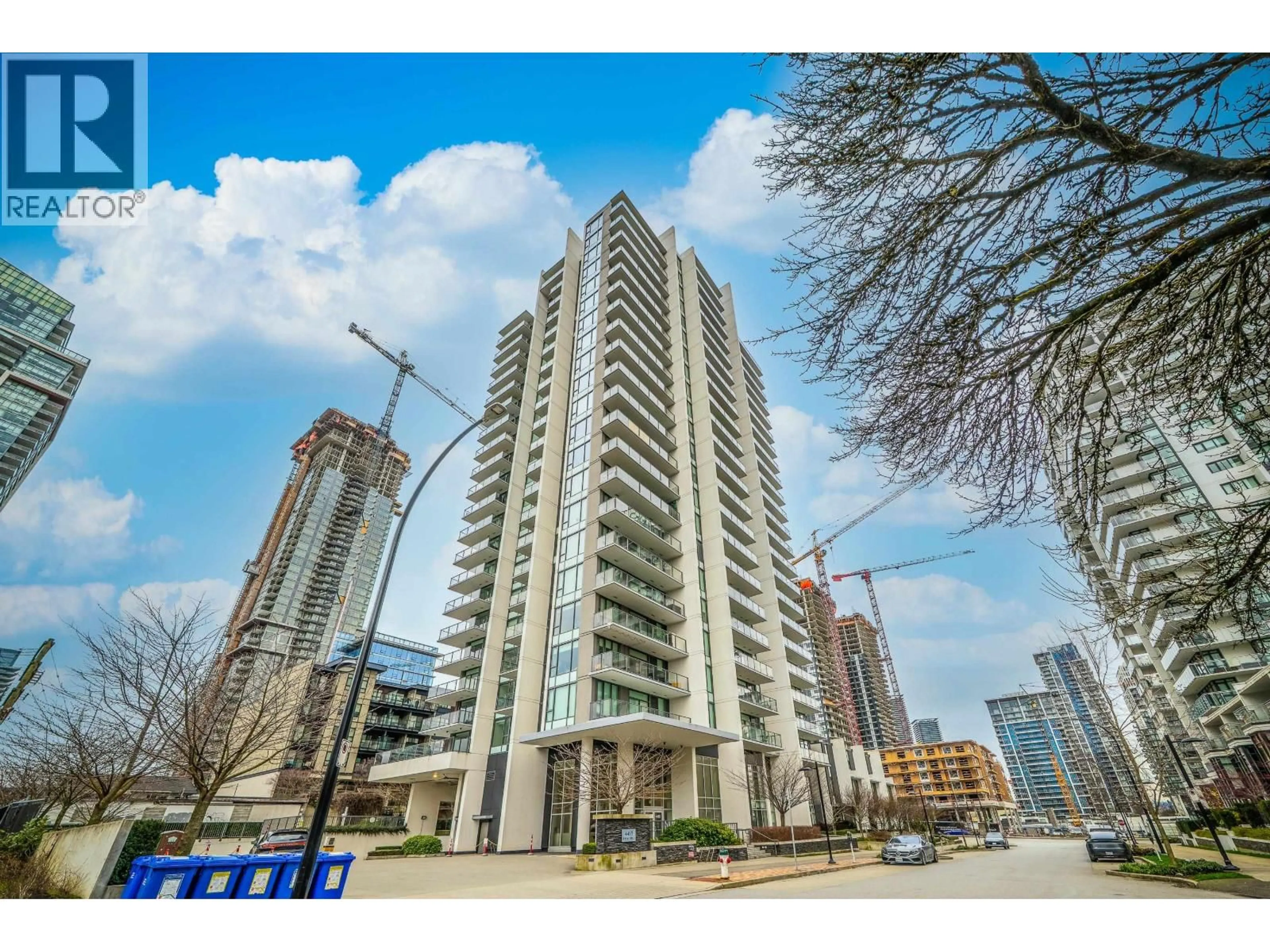 A pic from outside/outdoor area/front of a property/back of a property/a pic from drone, unknown for 601 - 4465 JUNEAU STREET, Burnaby British Columbia V5C0L8