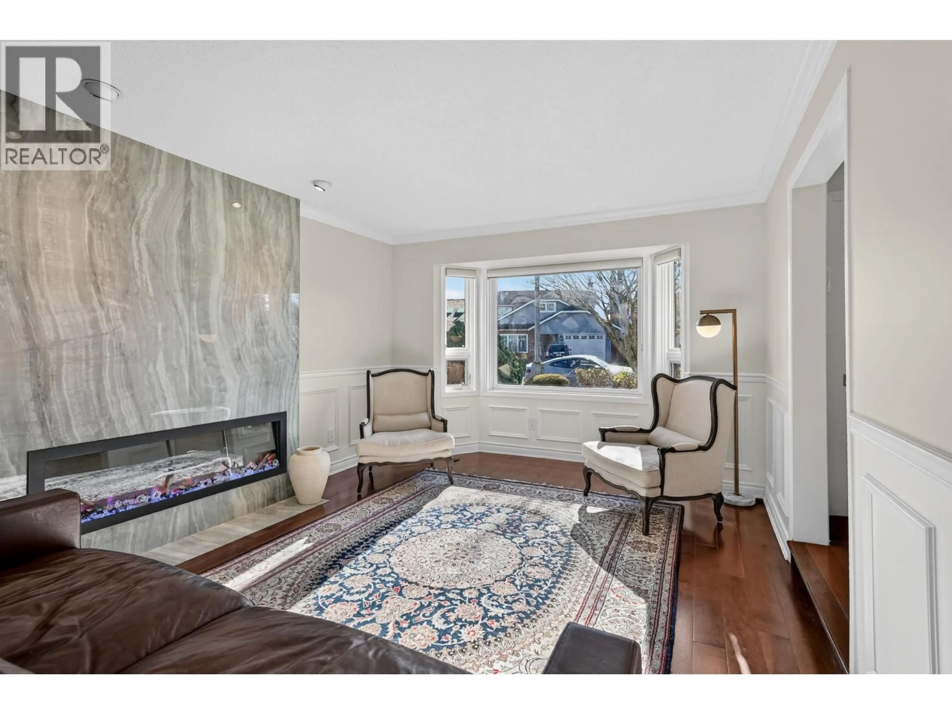 Living room with furniture, unknown for 5551 FLOYD AVENUE, Richmond British Columbia V7E5L9