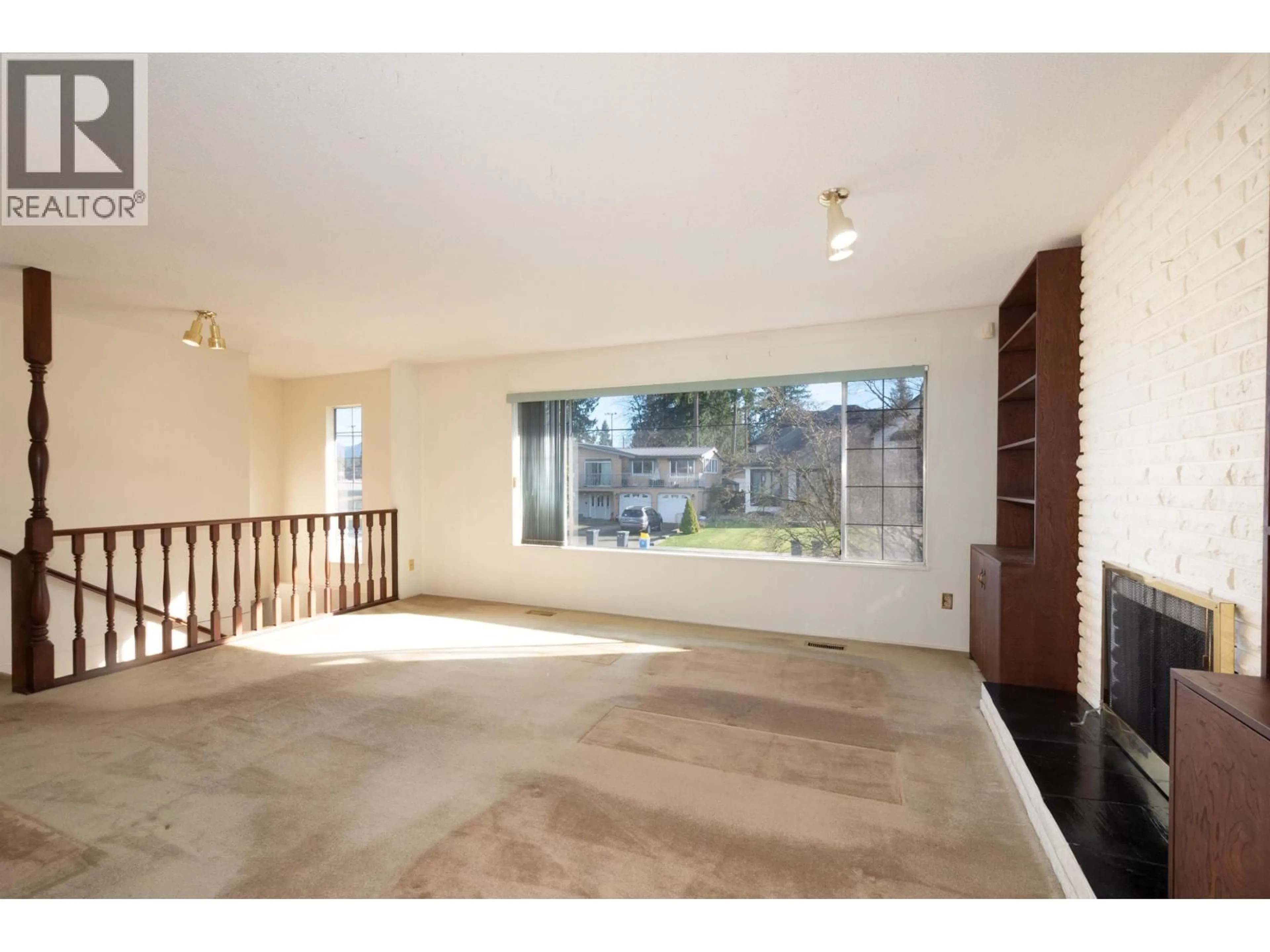 Unknown for 712 MACINTOSH STREET, Coquitlam British Columbia V3J4Y7