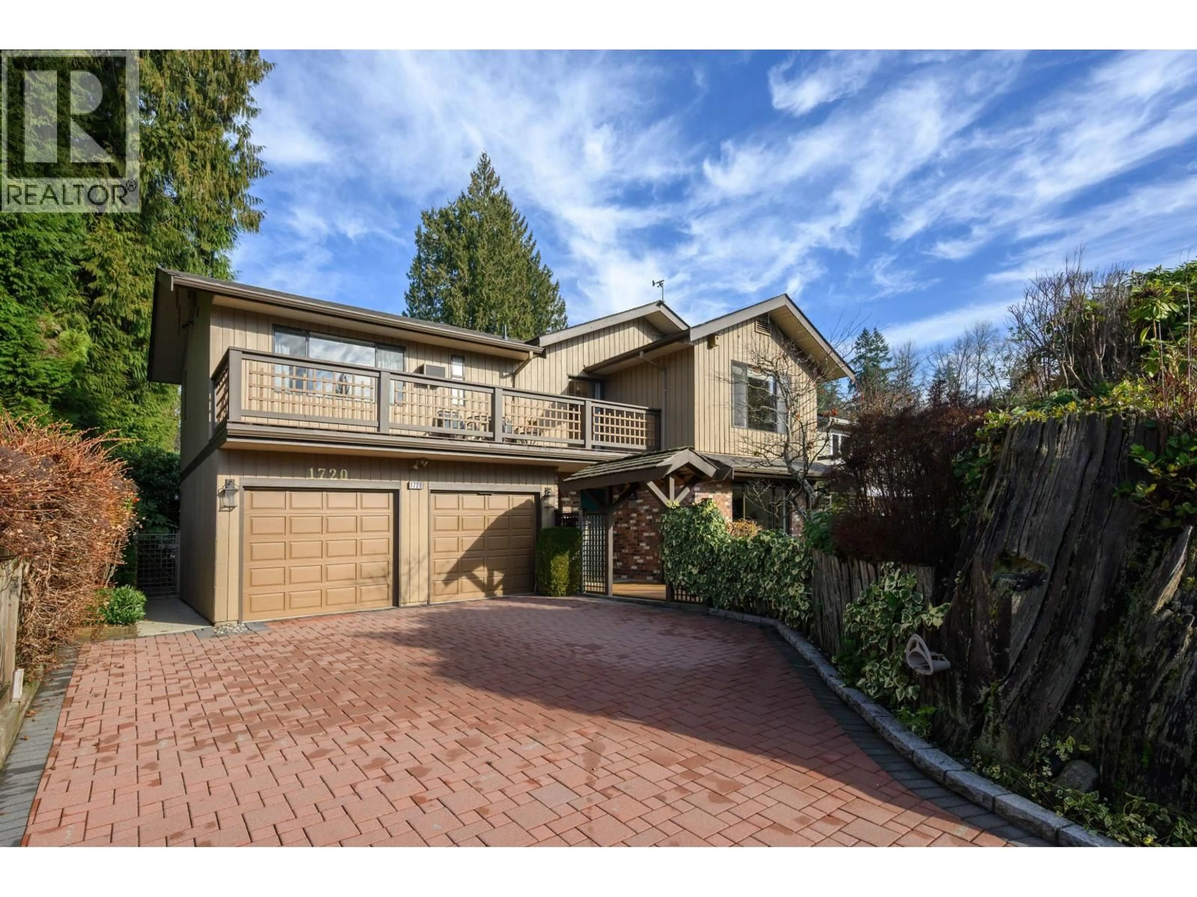 Unknown for 1720 SCOTT ROAD, North Vancouver British Columbia V7J3J5