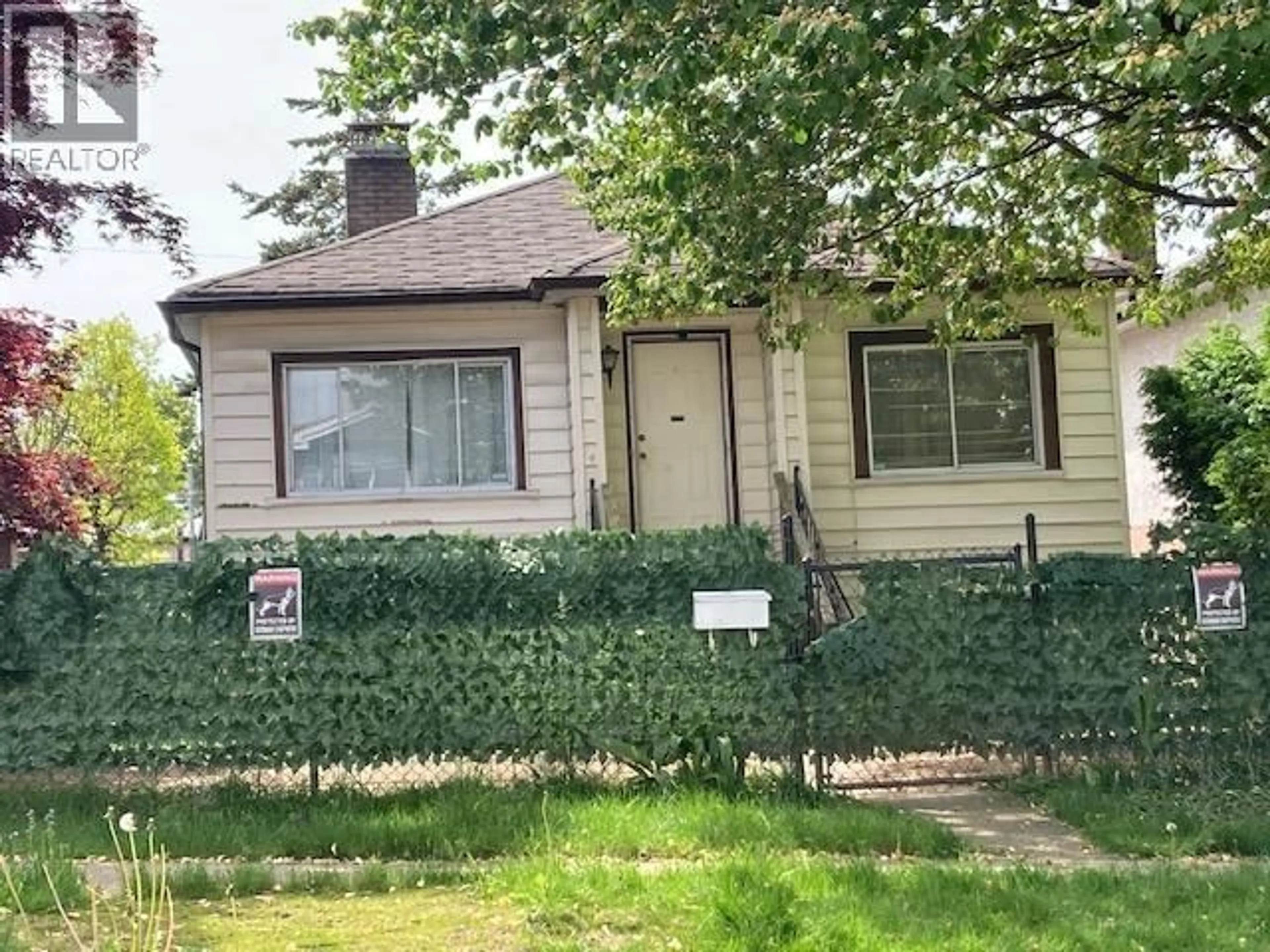 Unknown for 2728 7TH AVENUE, Vancouver British Columbia V5M1T7