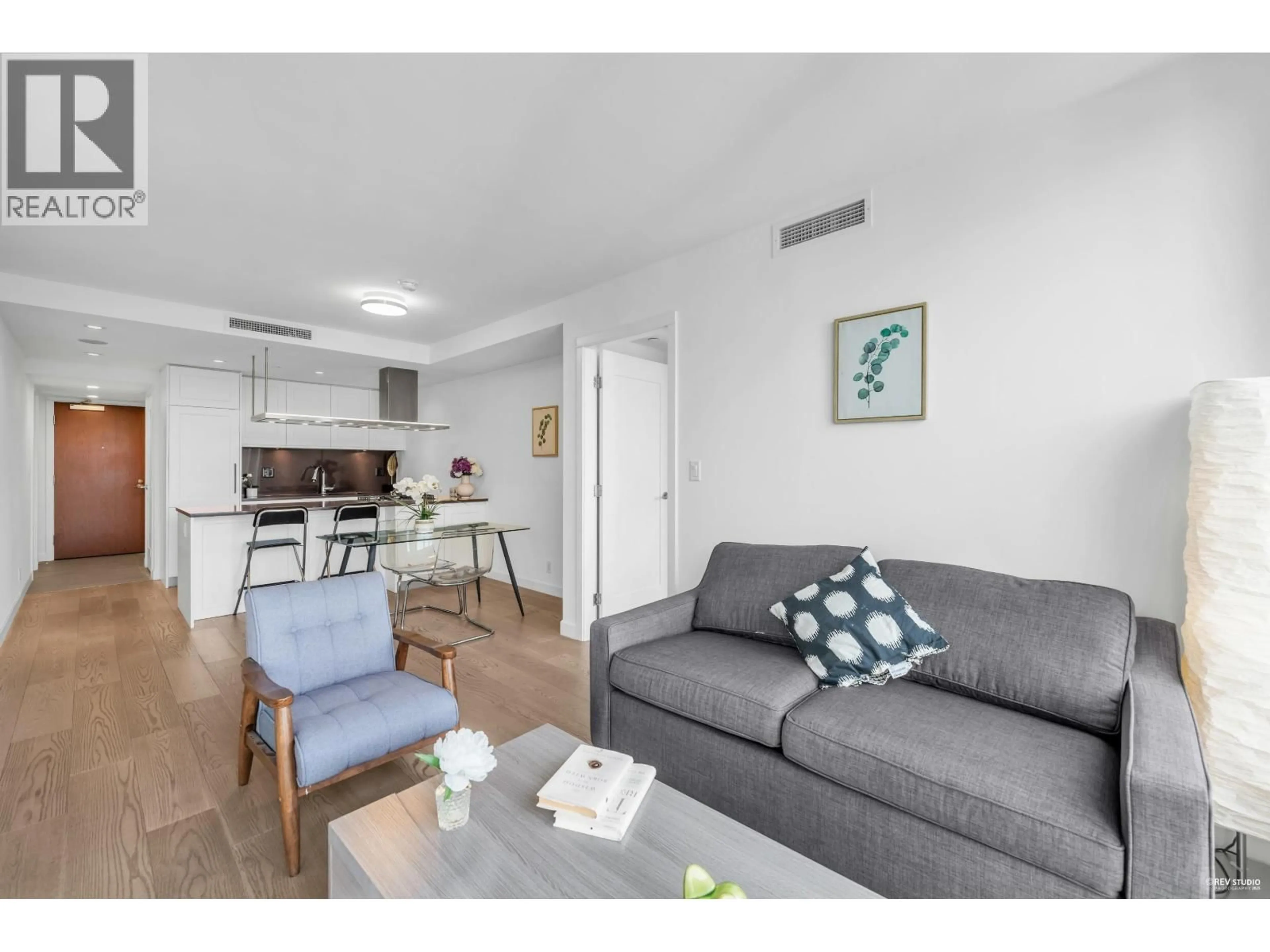 Living room with furniture, unknown for 2303 - 3355 BINNING ROAD, Vancouver British Columbia V6S0J1