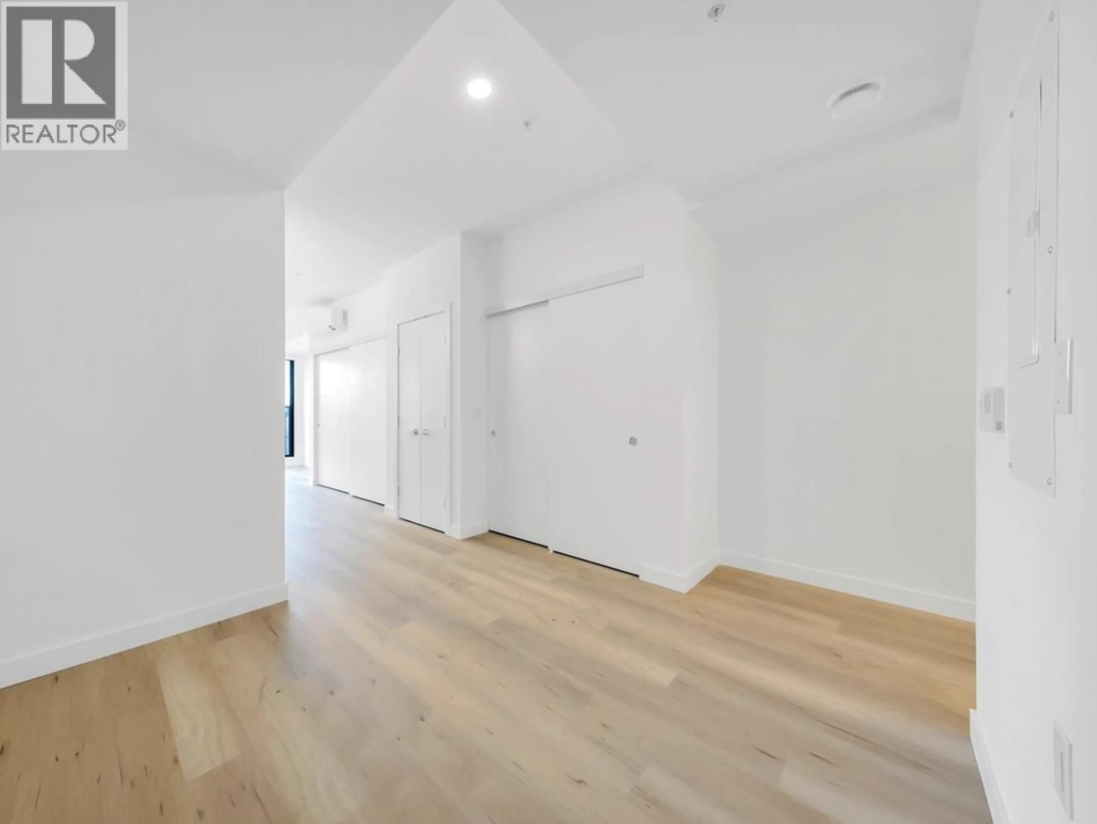 A pic of a room for 302 - 2446 SHAUGHNESSY STREET, Coquitlam British Columbia V3C3E5