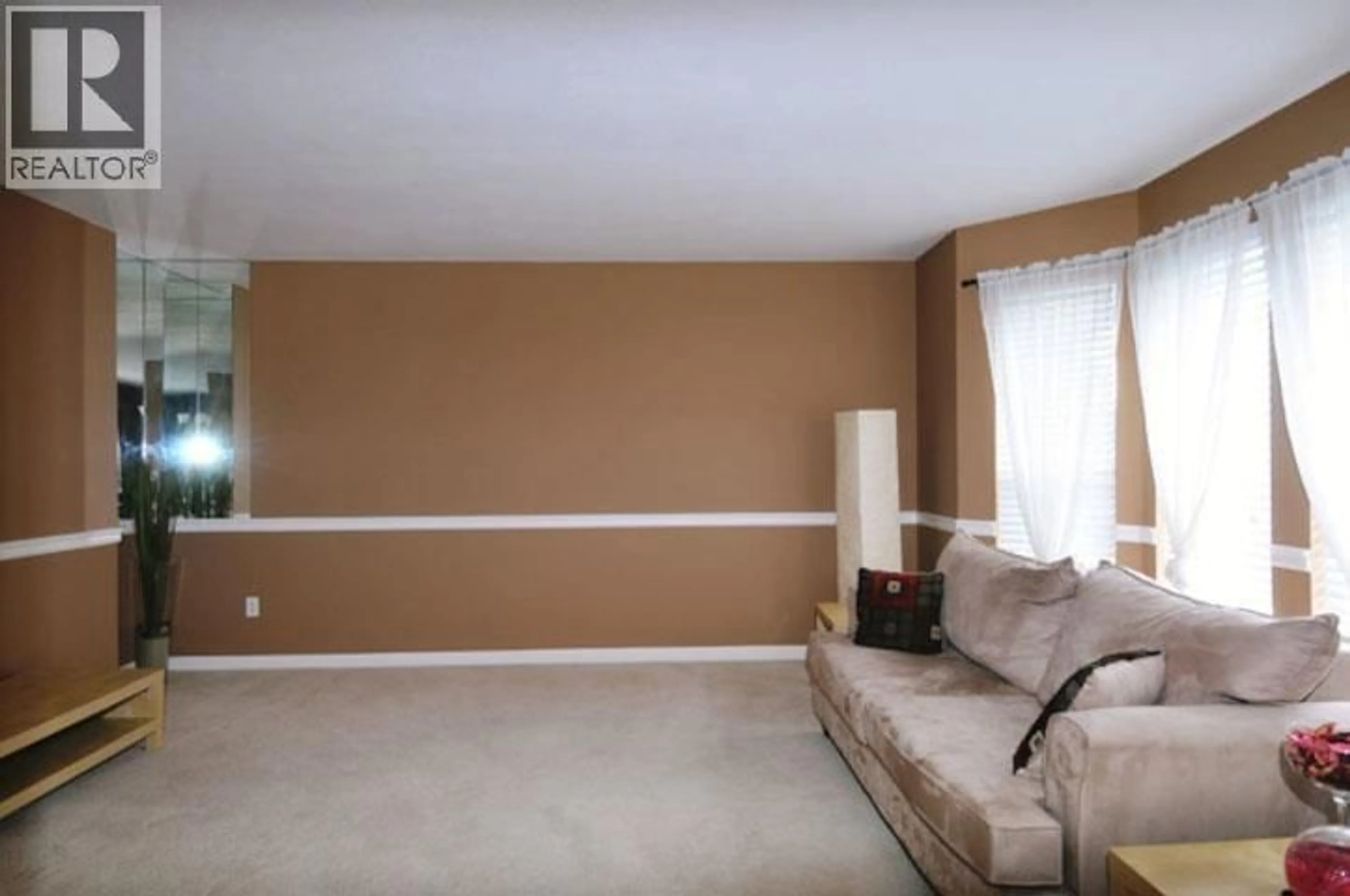 Living room with furniture, unknown for 39 - 12296 224 STREET, Maple Ridge British Columbia V2X0M3