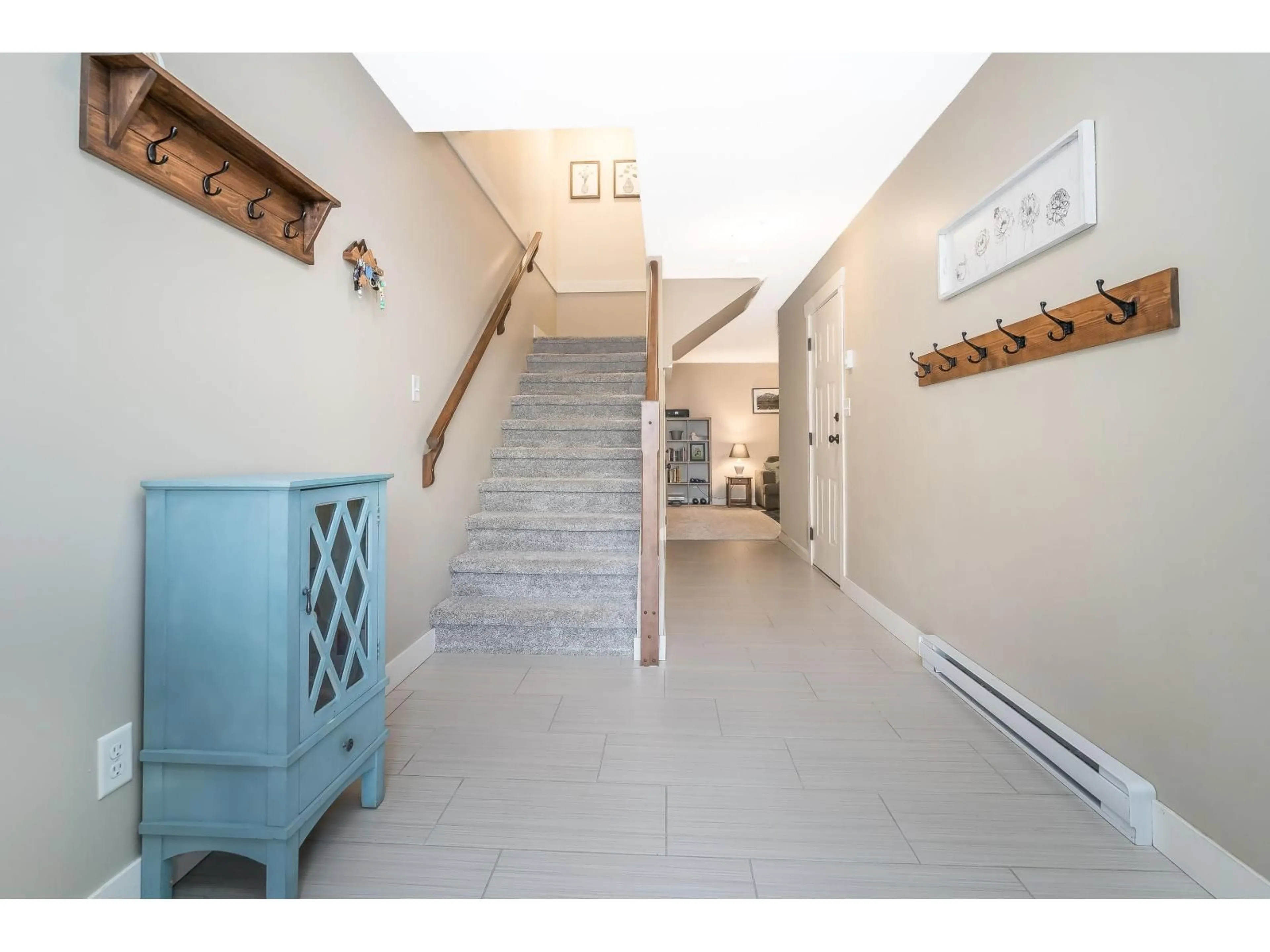 Indoor foyer for 40 - 46791 HUDSON ROAD, Chilliwack British Columbia V2R0L5