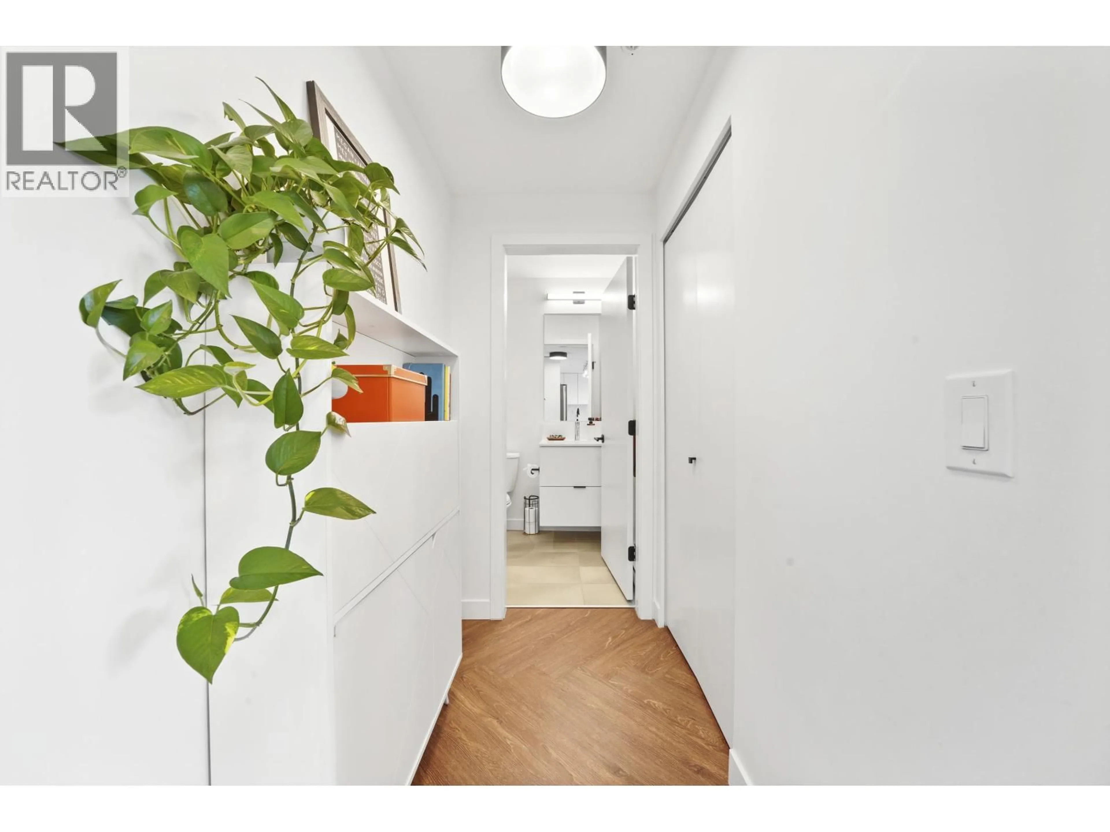 Indoor entryway for 609 - 3229 ST JOHNS STREET, Port Moody British Columbia V3H0M4