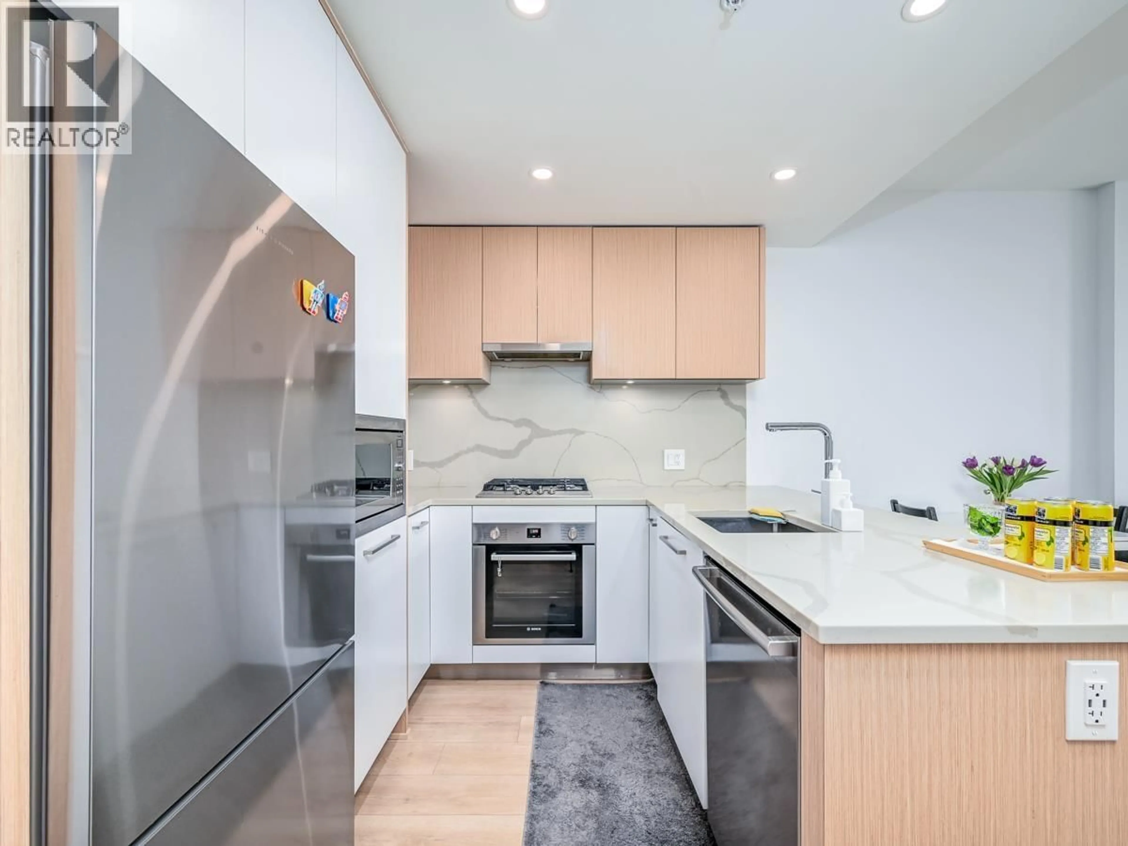 Standard kitchen, unknown for 1109 - 567 CLARKE ROAD, Coquitlam British Columbia V3J0K7