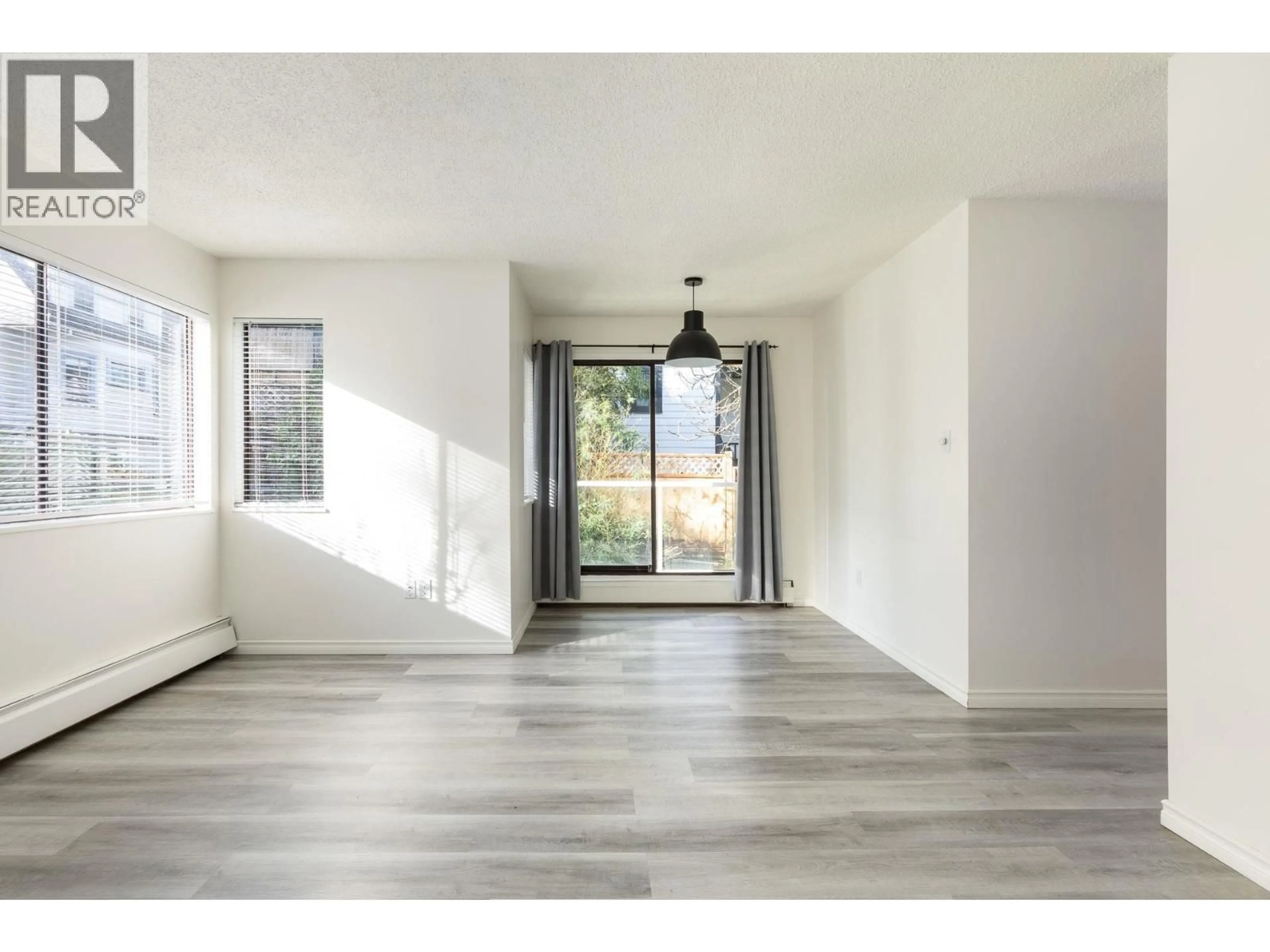 A pic of a room for 215 - 830 7TH AVENUE, Vancouver British Columbia V5T4J2