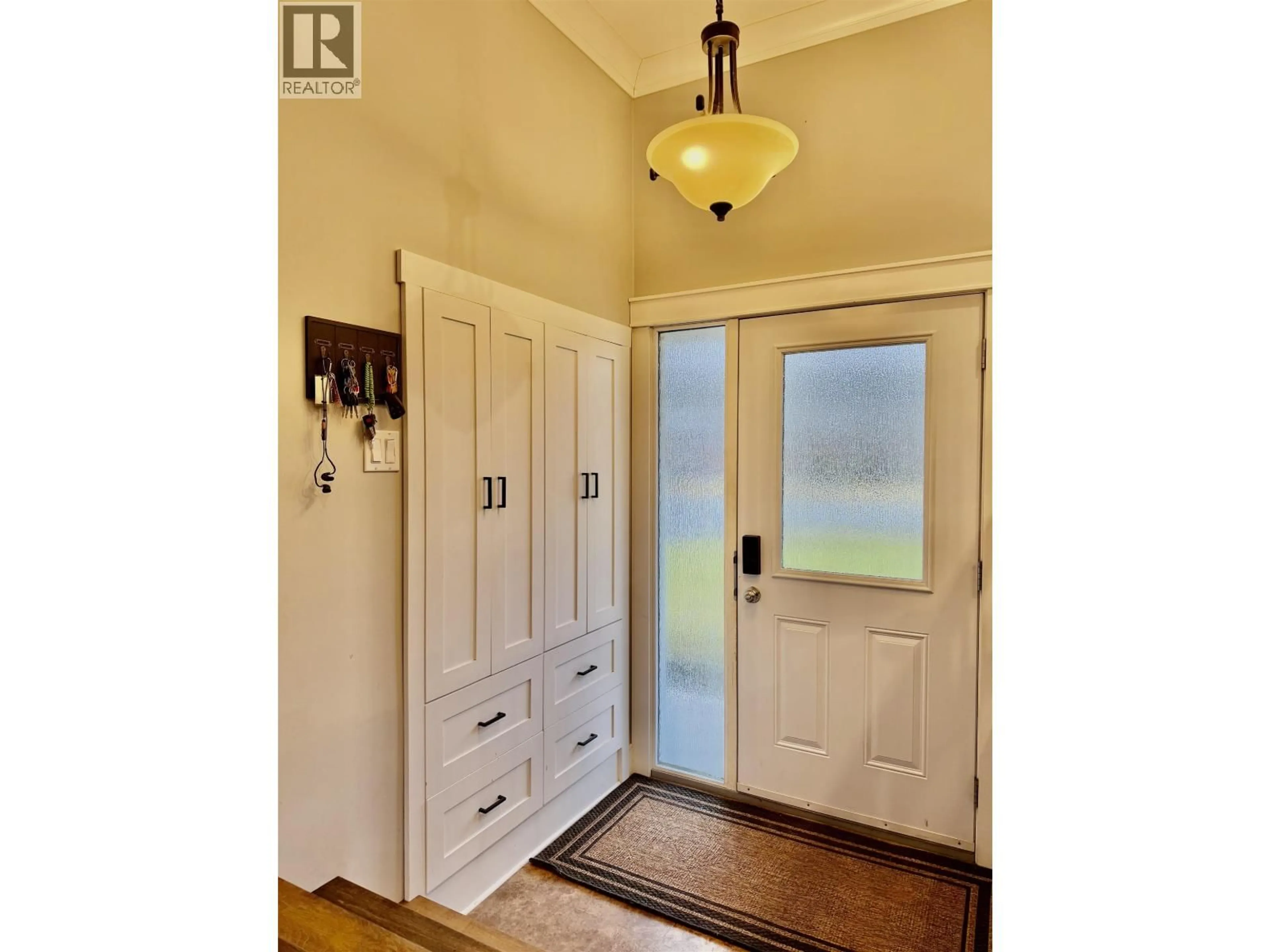 Indoor entryway for 2090 CHURCHILL DRIVE, Terrace British Columbia V8G0E8