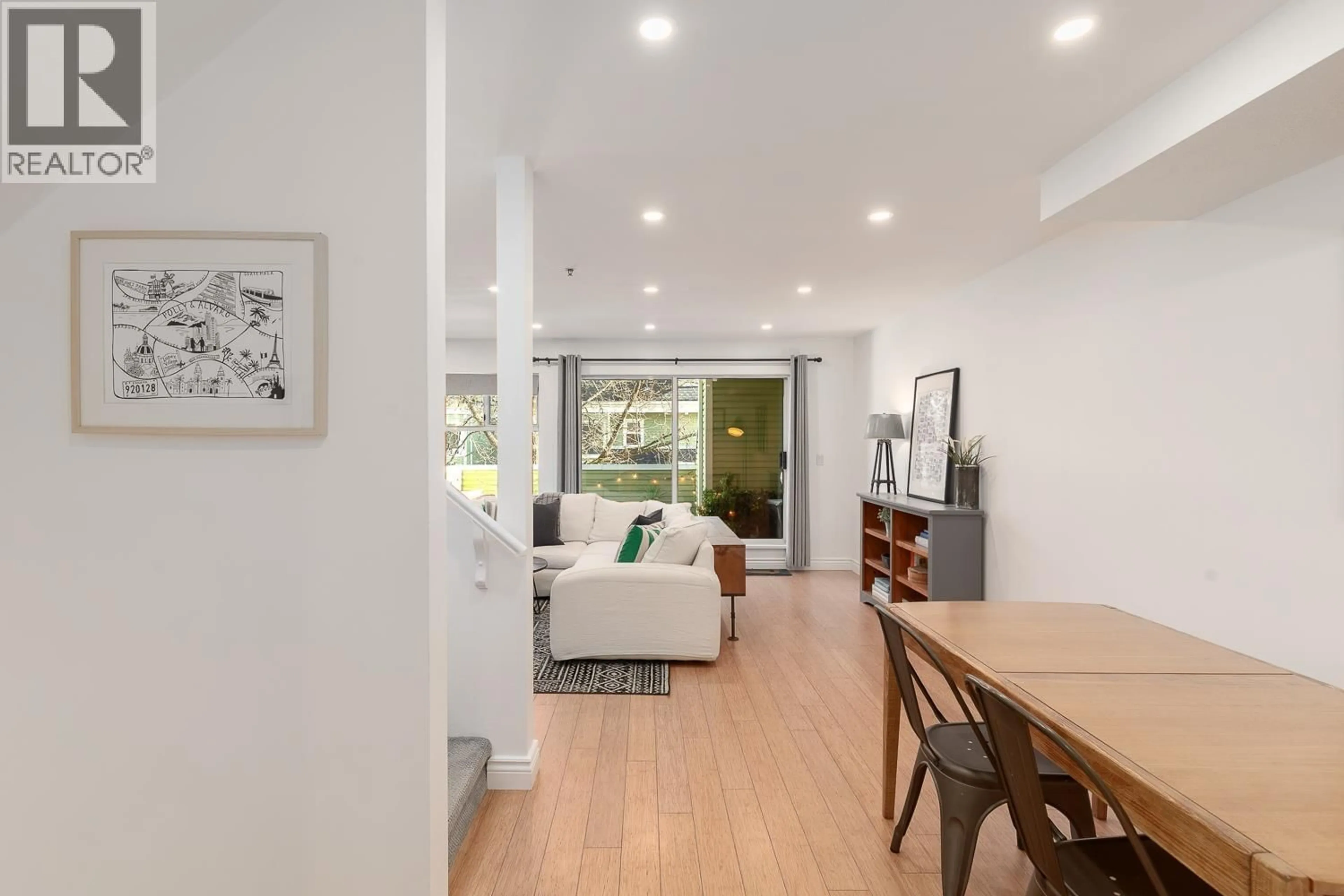 Unknown for 15 - 4157 SOPHIA STREET, Vancouver British Columbia V5V3V4