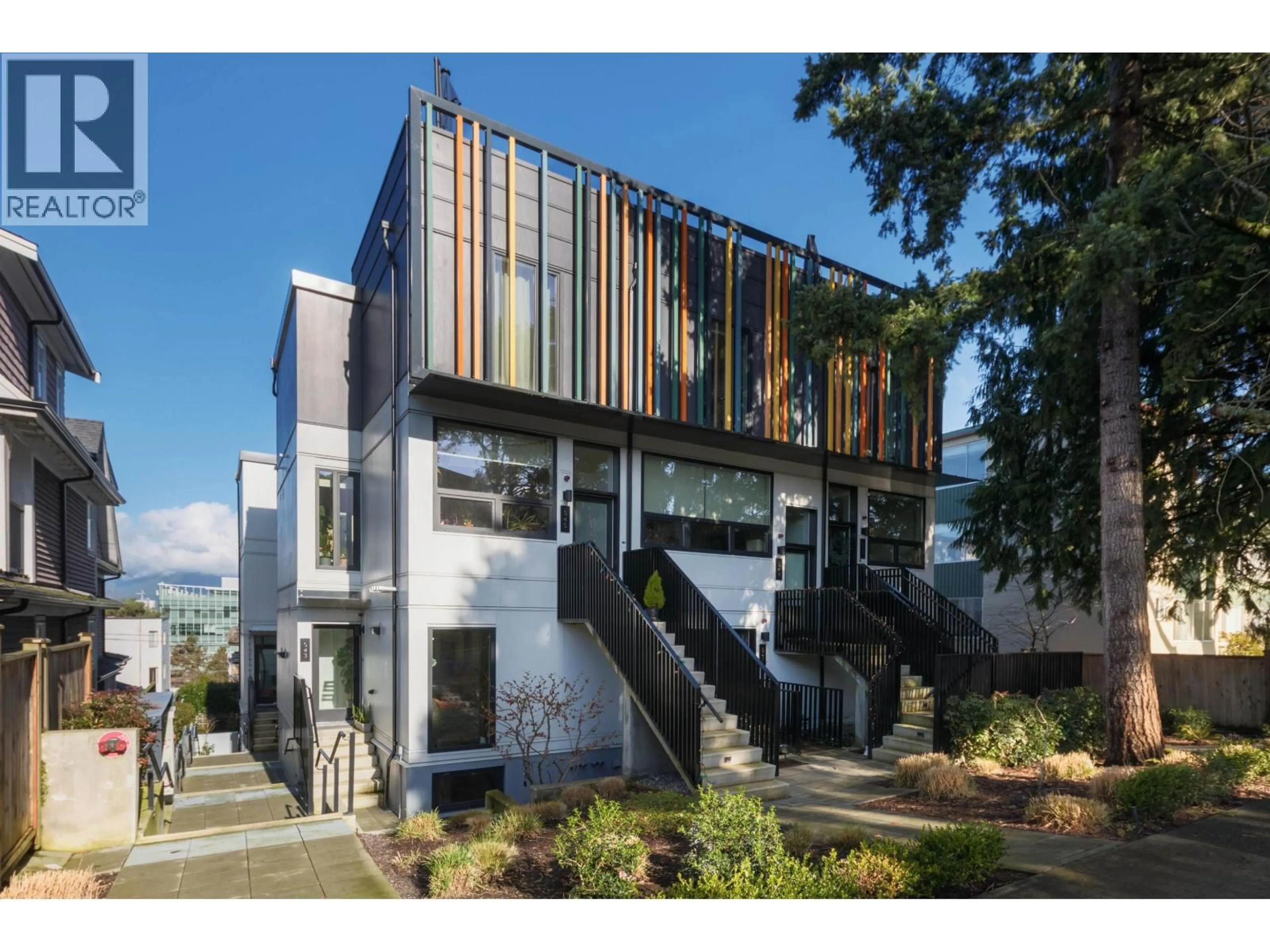 Unknown for 529 6TH AVENUE, Vancouver British Columbia V5T1K9