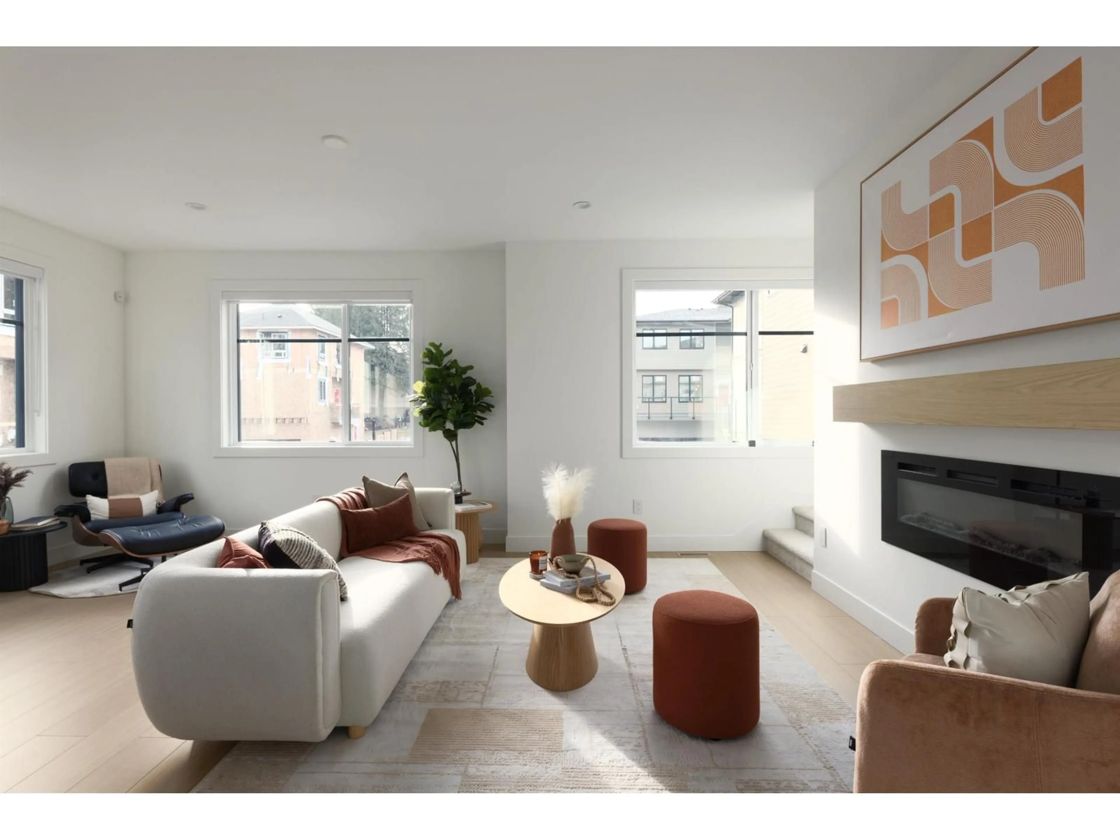 Living room with furniture, unknown for 15 - 1641 KING CRESCENT, Abbotsford British Columbia V2S7M7