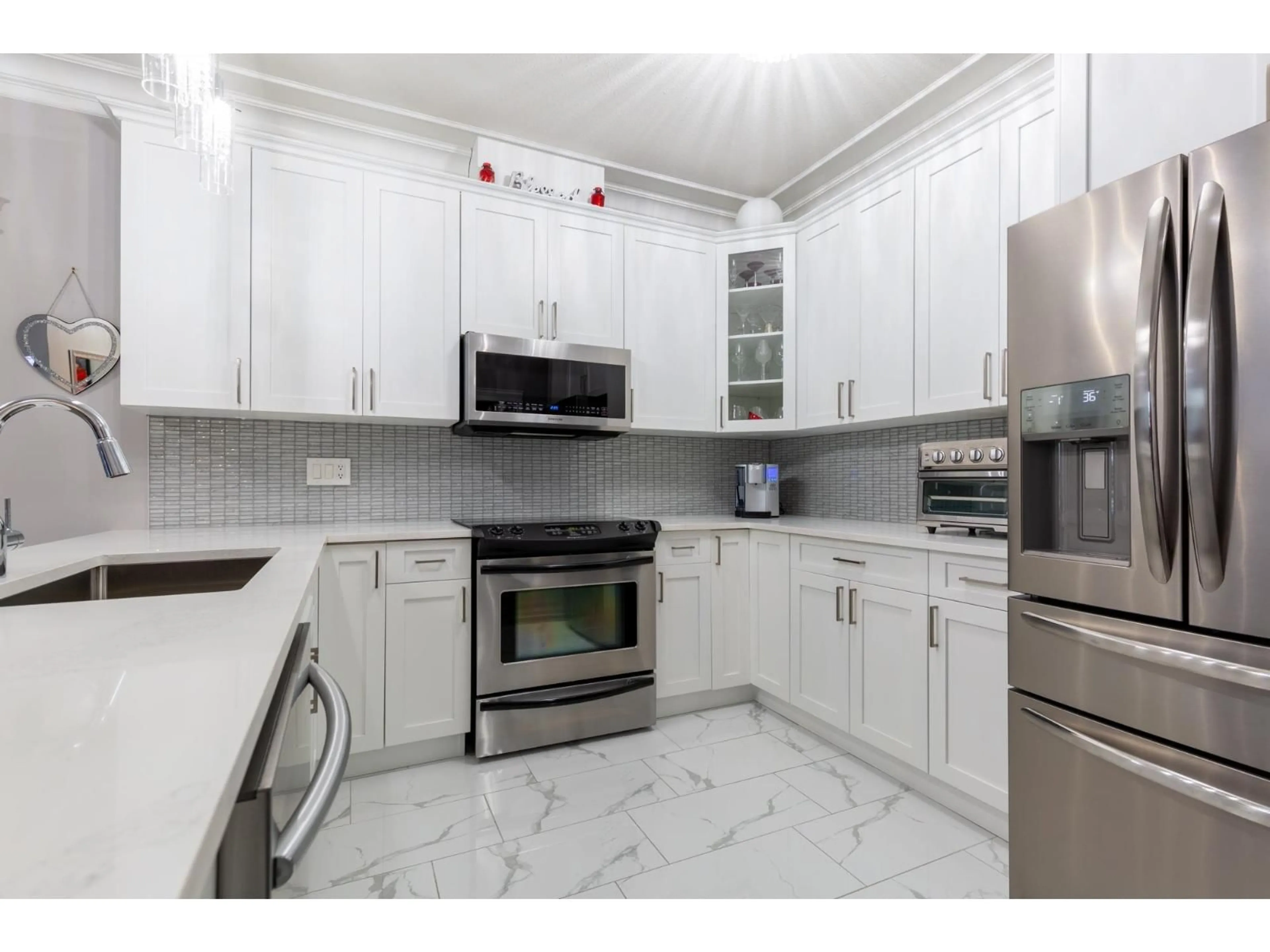 Standard kitchen, ceramic/tile floor for 316 - 32729 GARIBALDI DRIVE, Abbotsford British Columbia V2T0A6