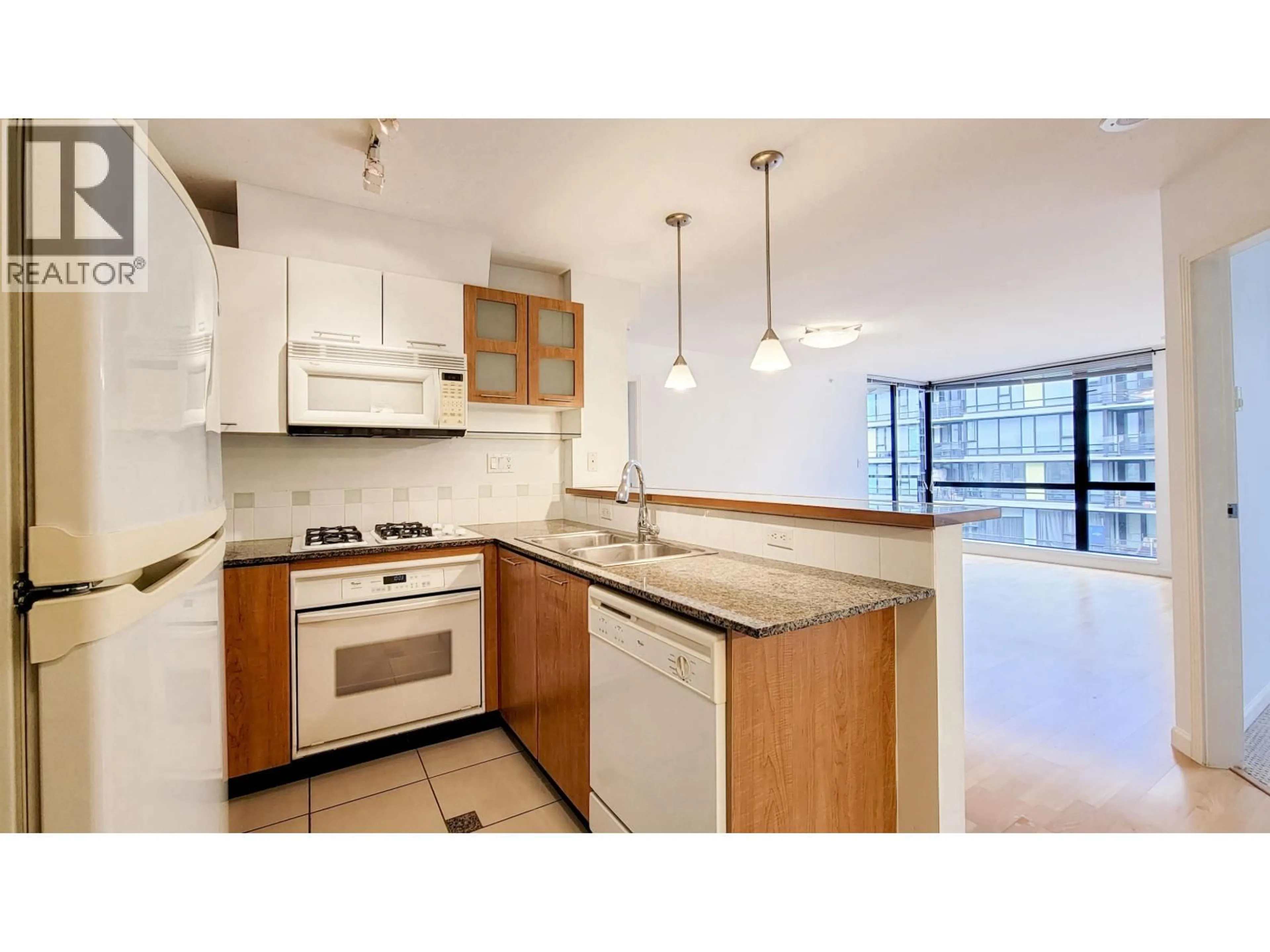 Standard kitchen, unknown for 1204 - 7831 WESTMINSTER HIGHWAY, Richmond British Columbia V6X4J4