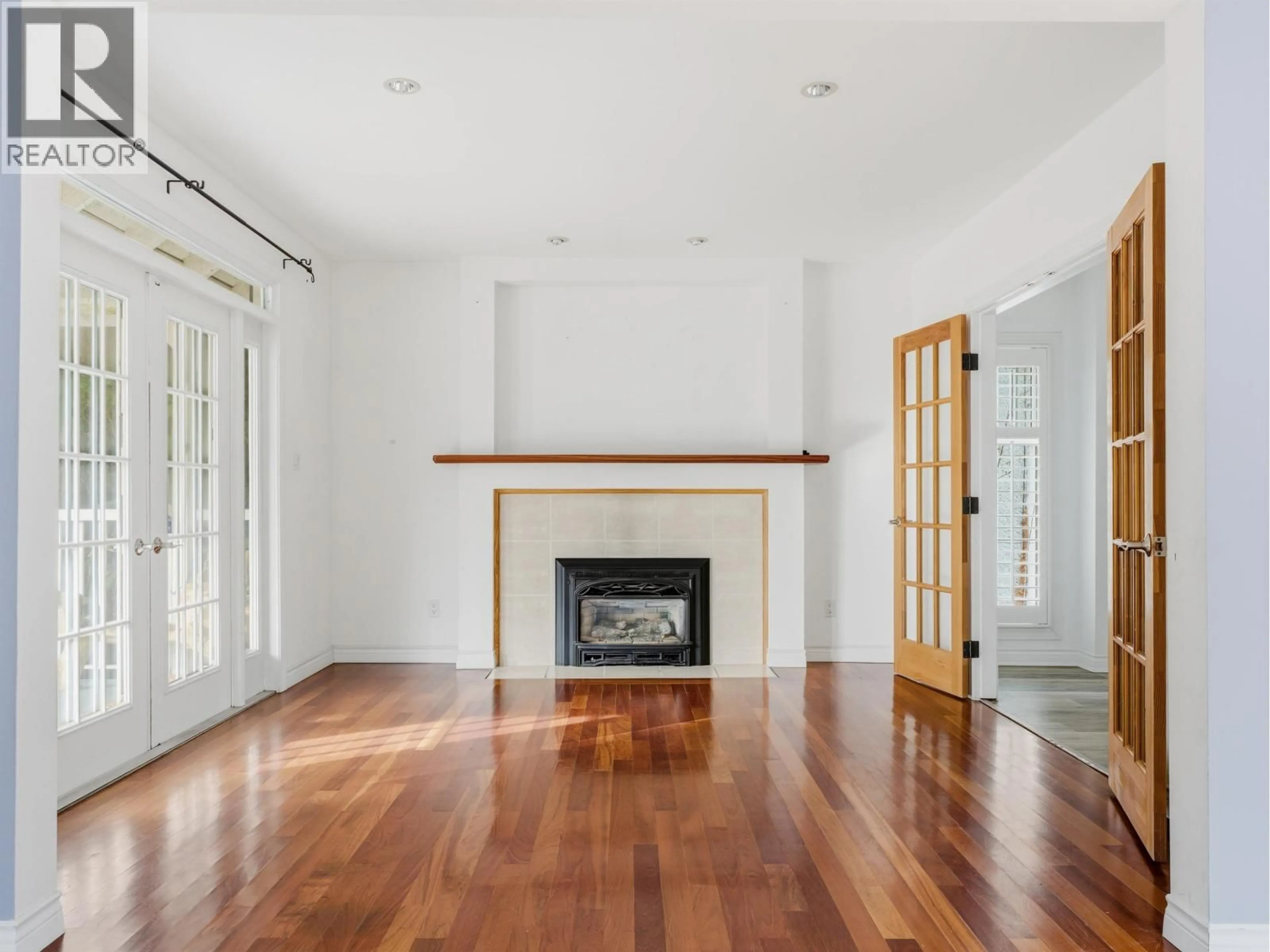 Unknown for 5140 SPERLING AVENUE, Burnaby British Columbia V5E2T4