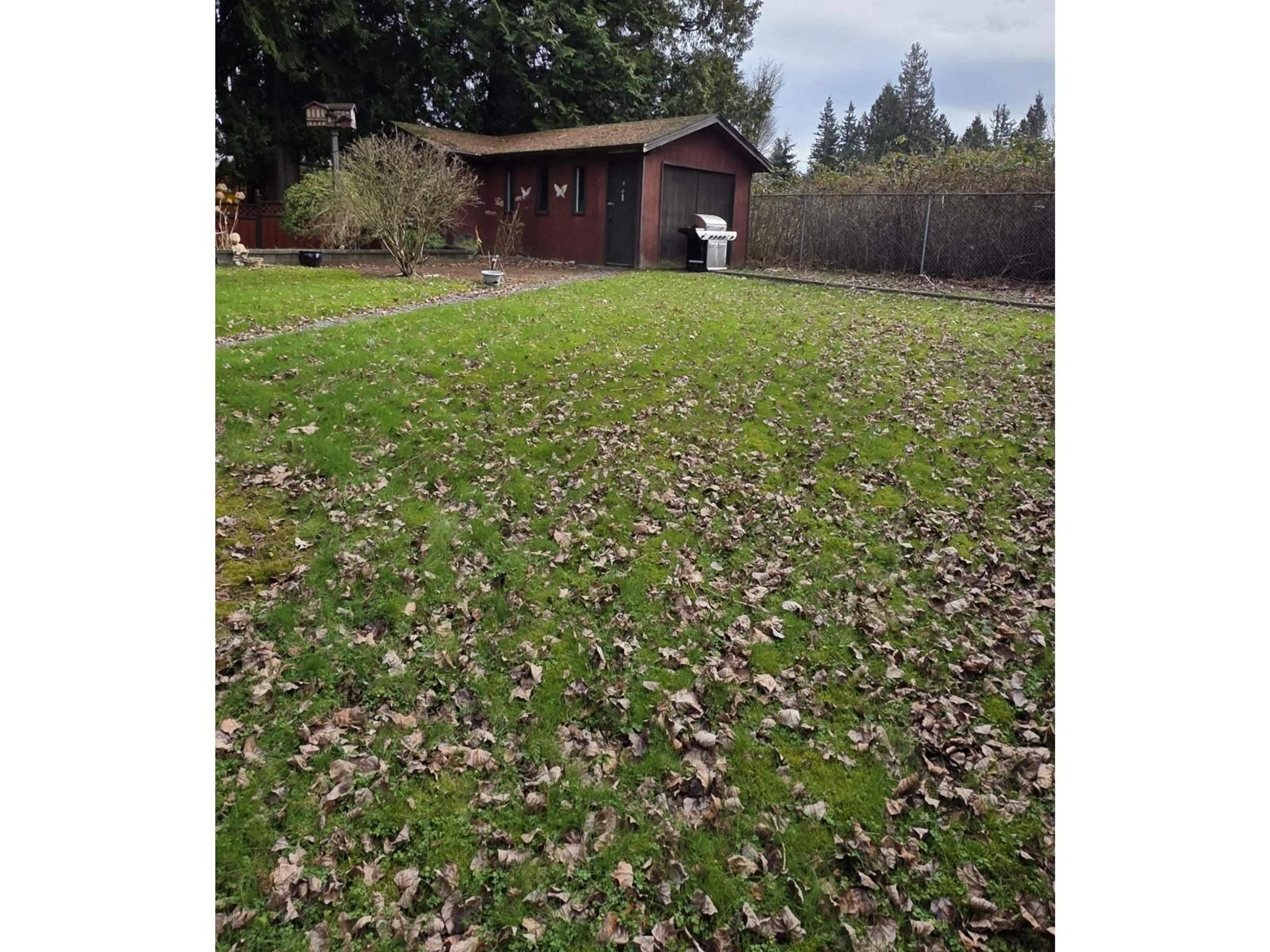 A pic from outside/outdoor area/front of a property/back of a property/a pic from drone, unknown for 33294 WESTBURY AVENUE, Abbotsford British Columbia V2S1C2